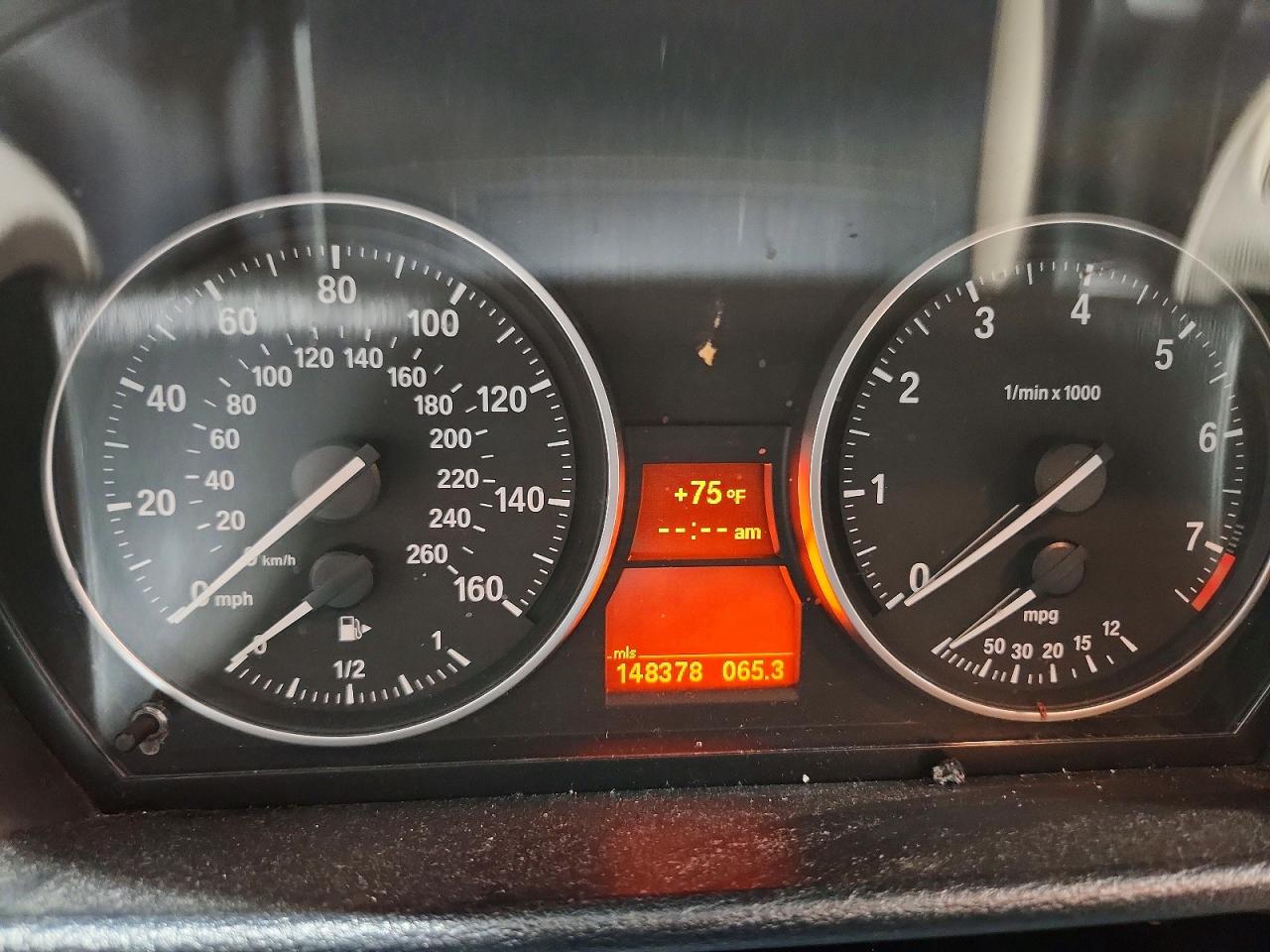 2013 Bmw X1 Xdrive28i Orange vin: WBAVL1C5XDVR87383