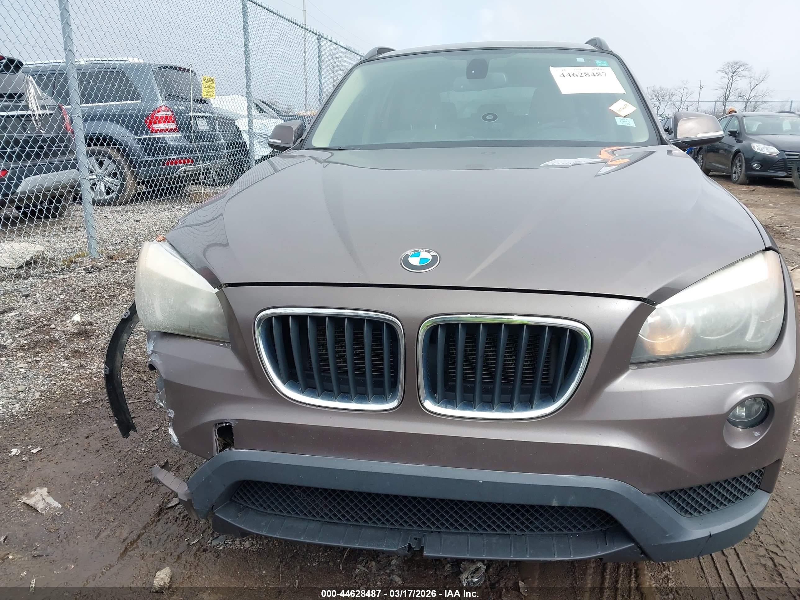 2013 Bmw X1 Xdrive28i Brown vin: WBAVL1C5XDVR88288