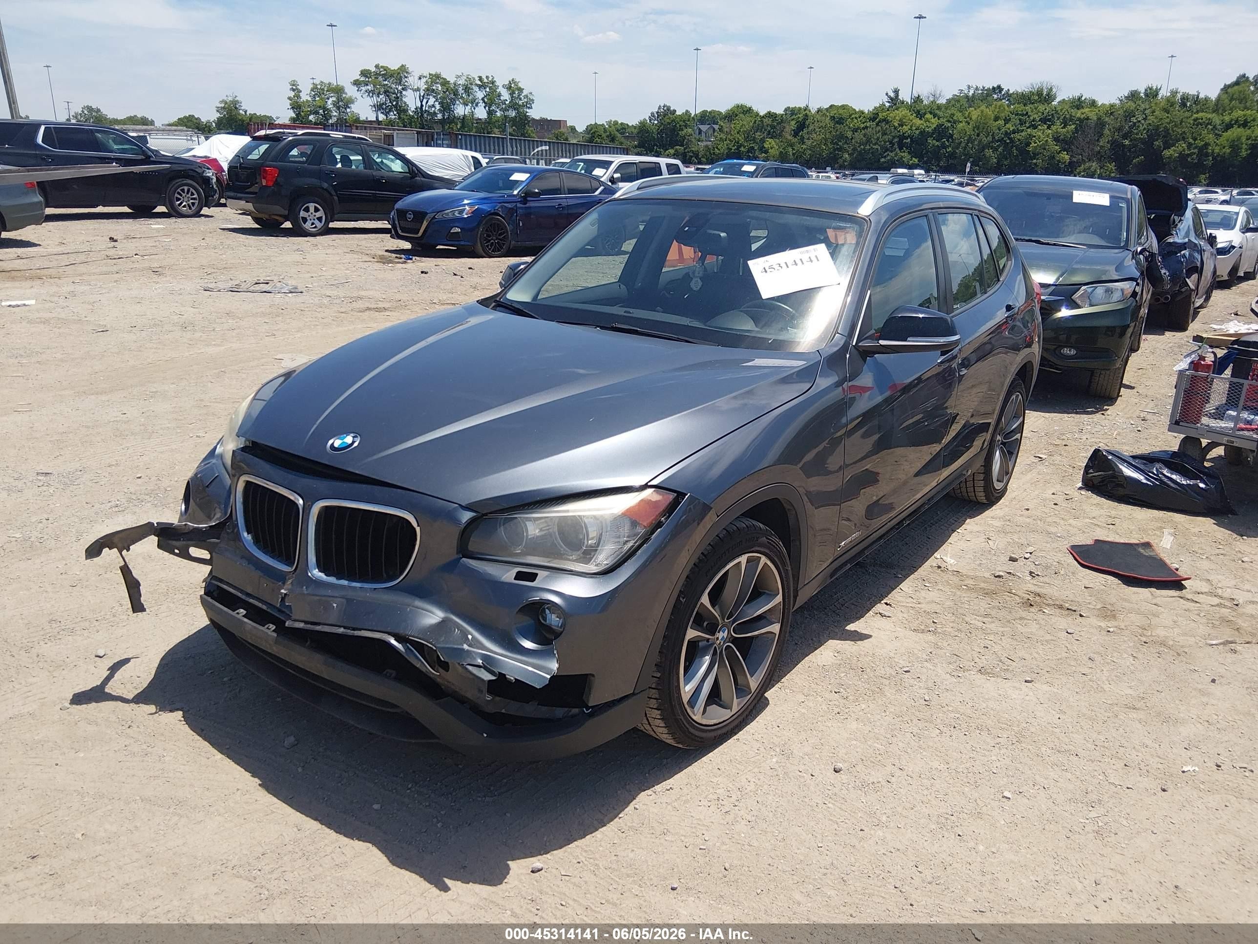 2014 Bmw X1 Xdrive28i Blue vin: WBAVL1C5XEVY12696