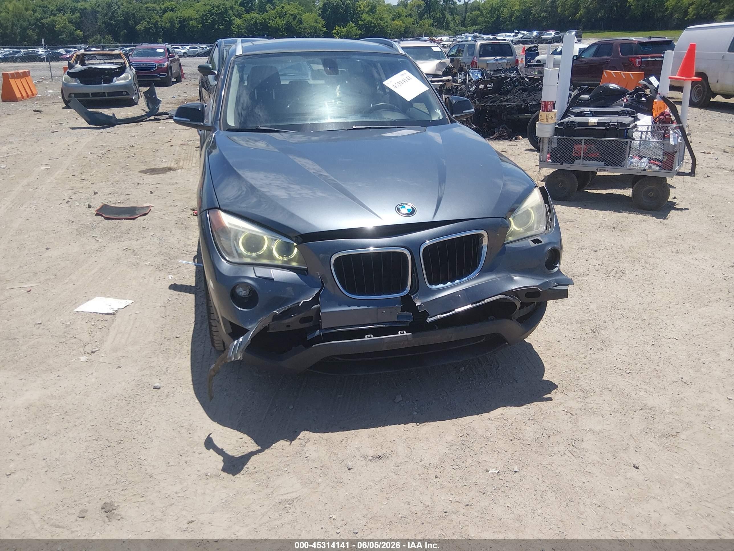 2014 Bmw X1 Xdrive28i Blue vin: WBAVL1C5XEVY12696