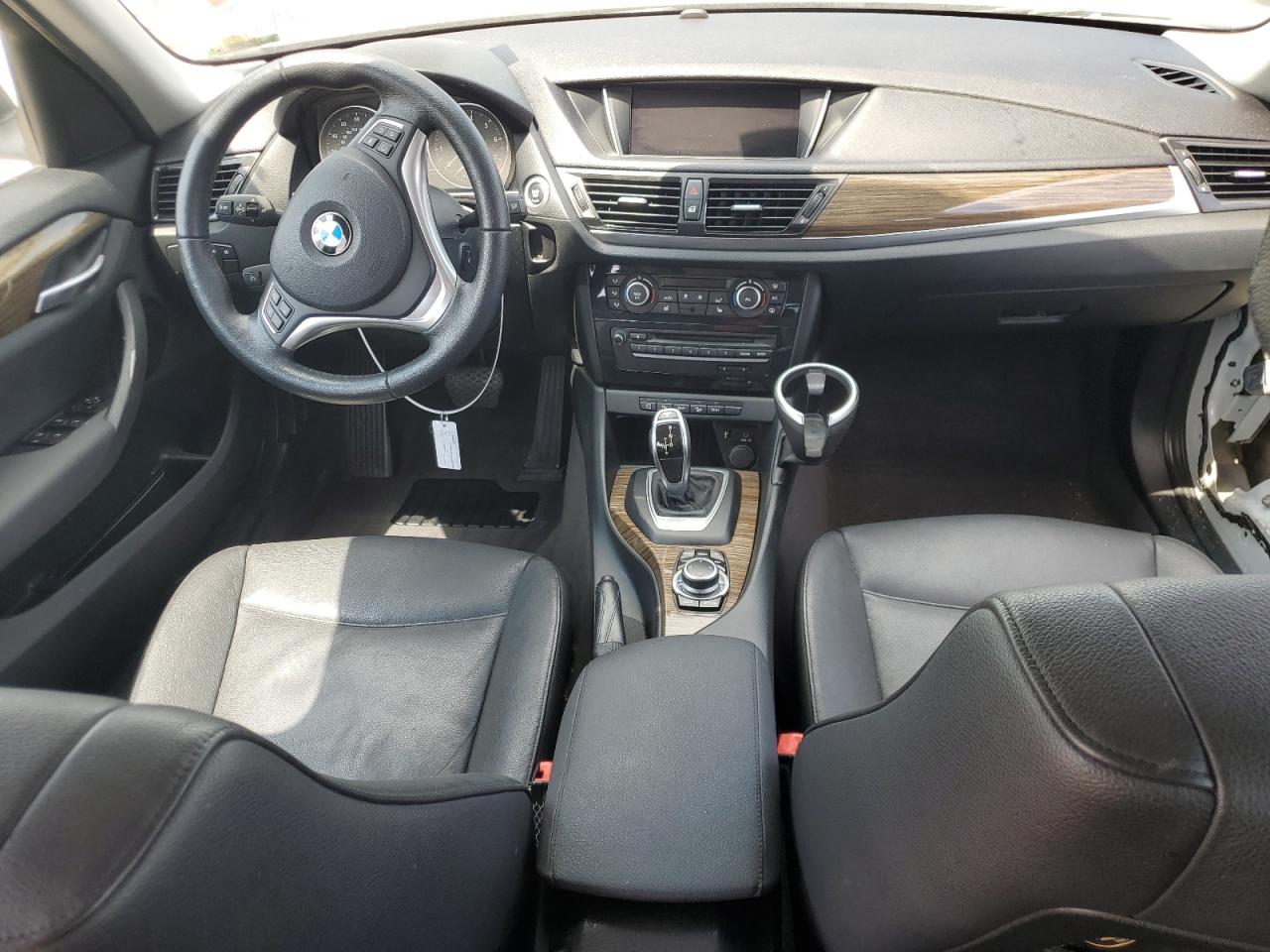 2015 Bmw X1 Xdrive28i White vin: WBAVL1C5XFVY30603