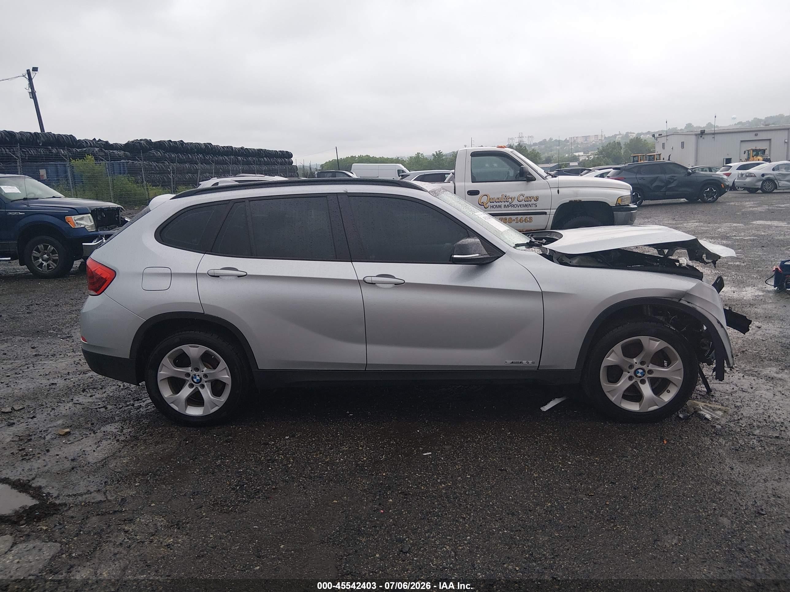 2013 Bmw X1 Sdrive28i Silver vin: WBAVM1C50DVW45051