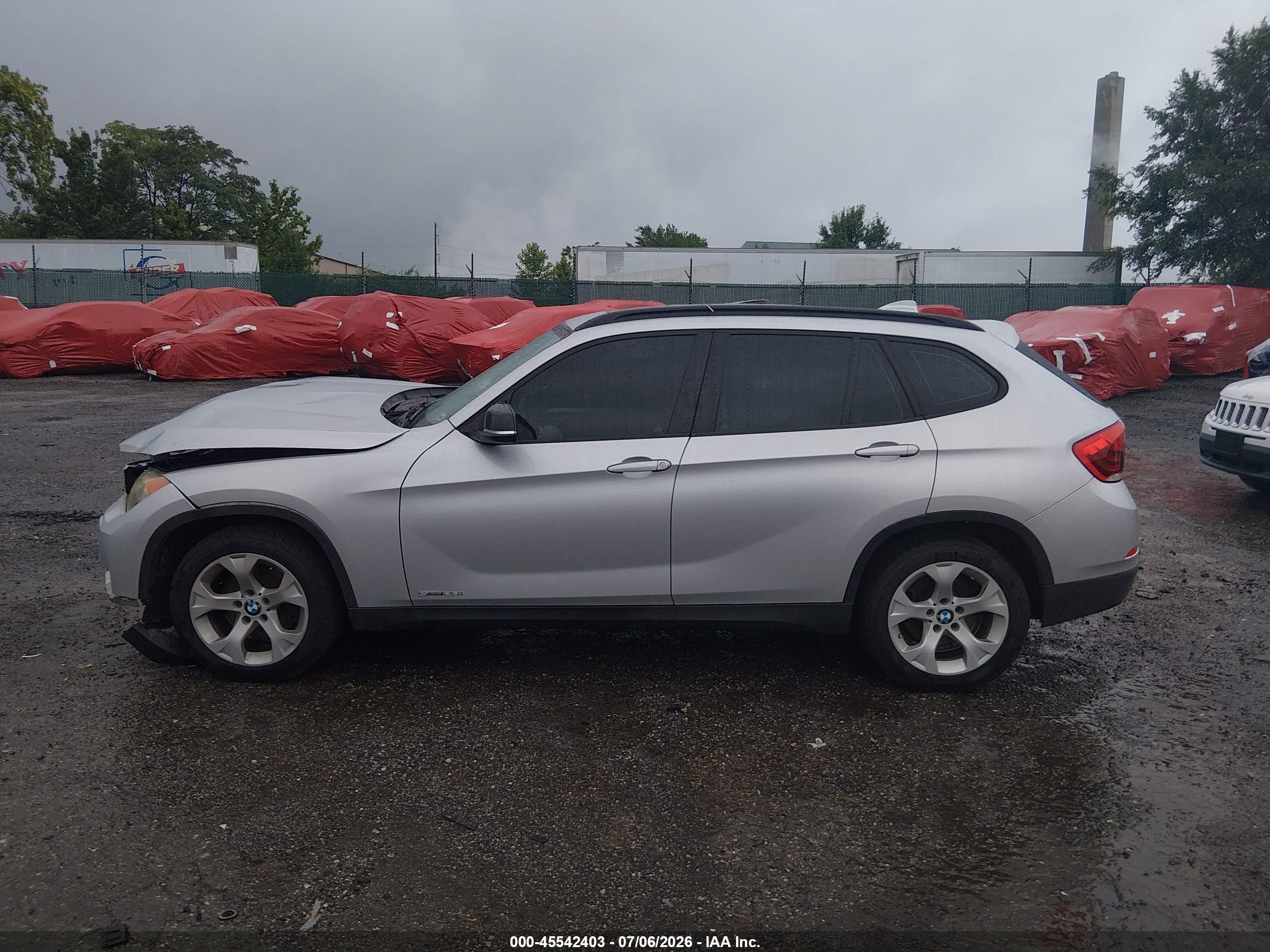 2013 Bmw X1 Sdrive28i Silver vin: WBAVM1C50DVW45051