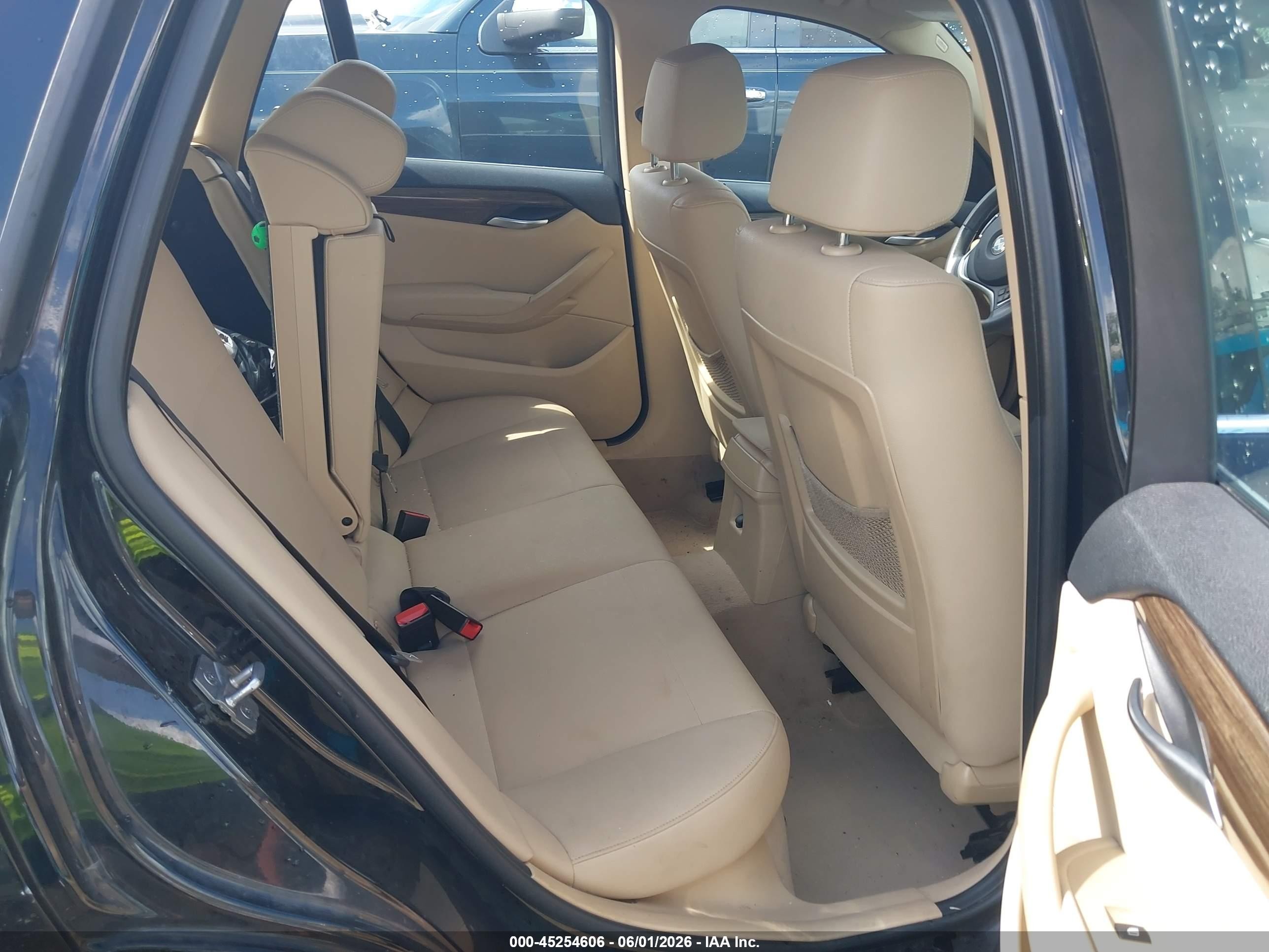 2013 Bmw X1 Sdrive28i Black vin: WBAVM1C50DVW45227
