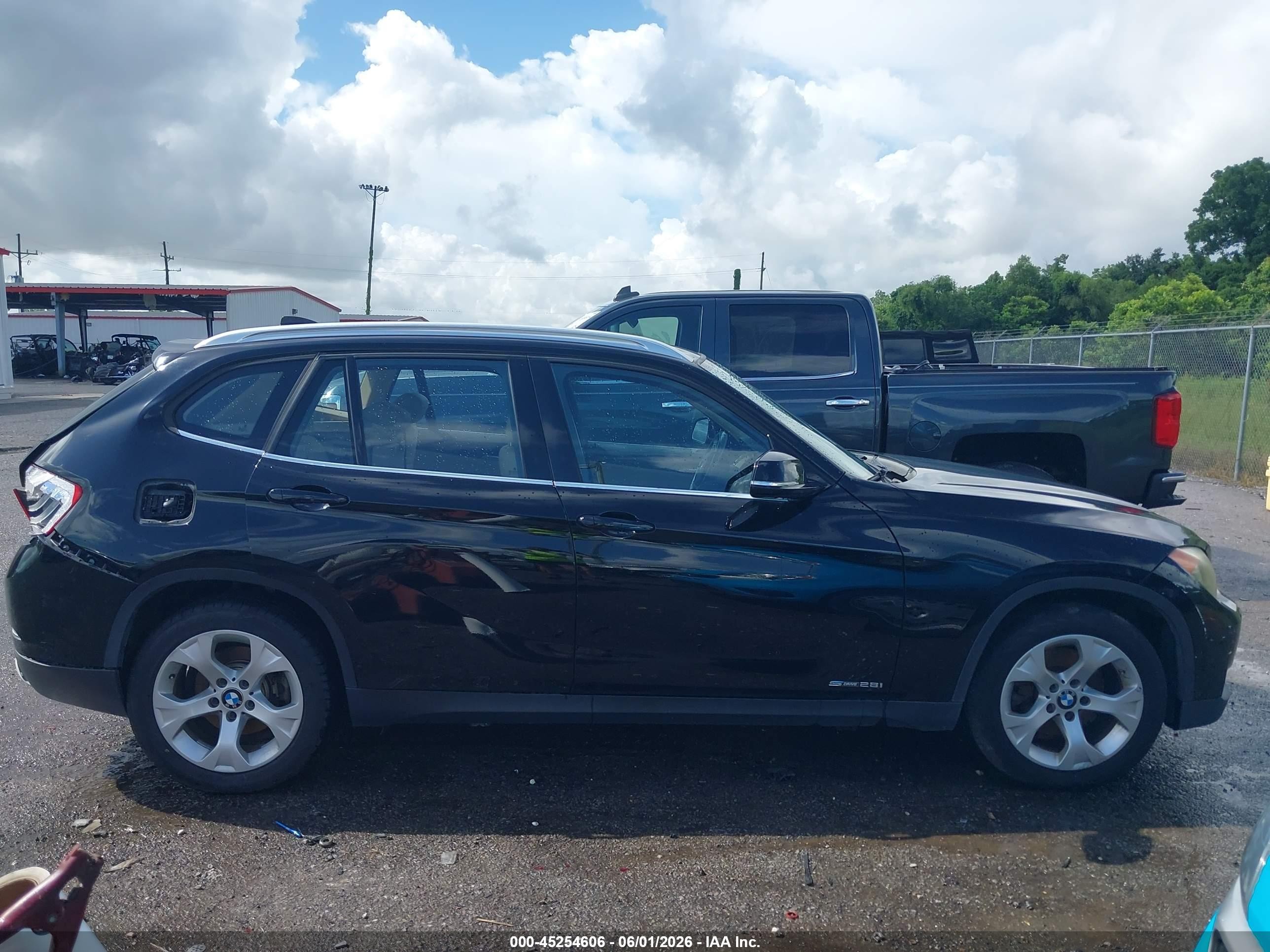 2013 Bmw X1 Sdrive28i Black vin: WBAVM1C50DVW45227