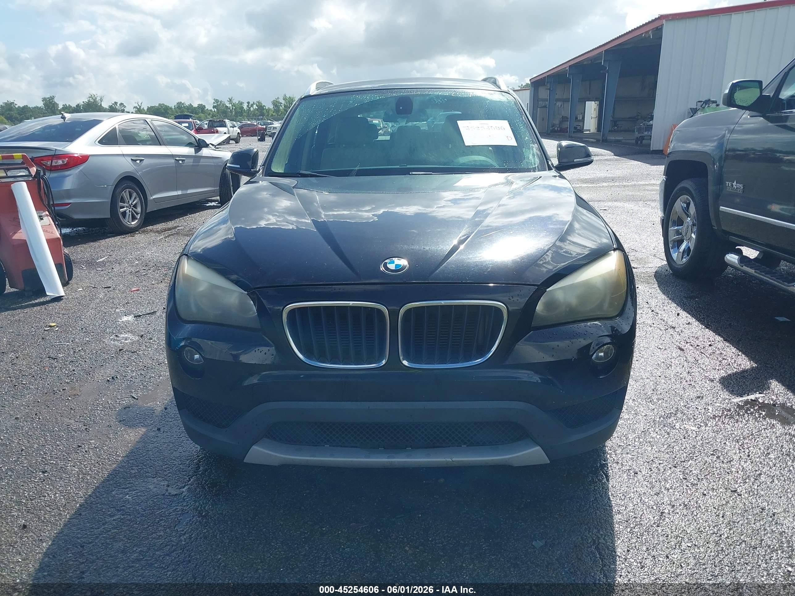 2013 Bmw X1 Sdrive28i Black vin: WBAVM1C50DVW45227