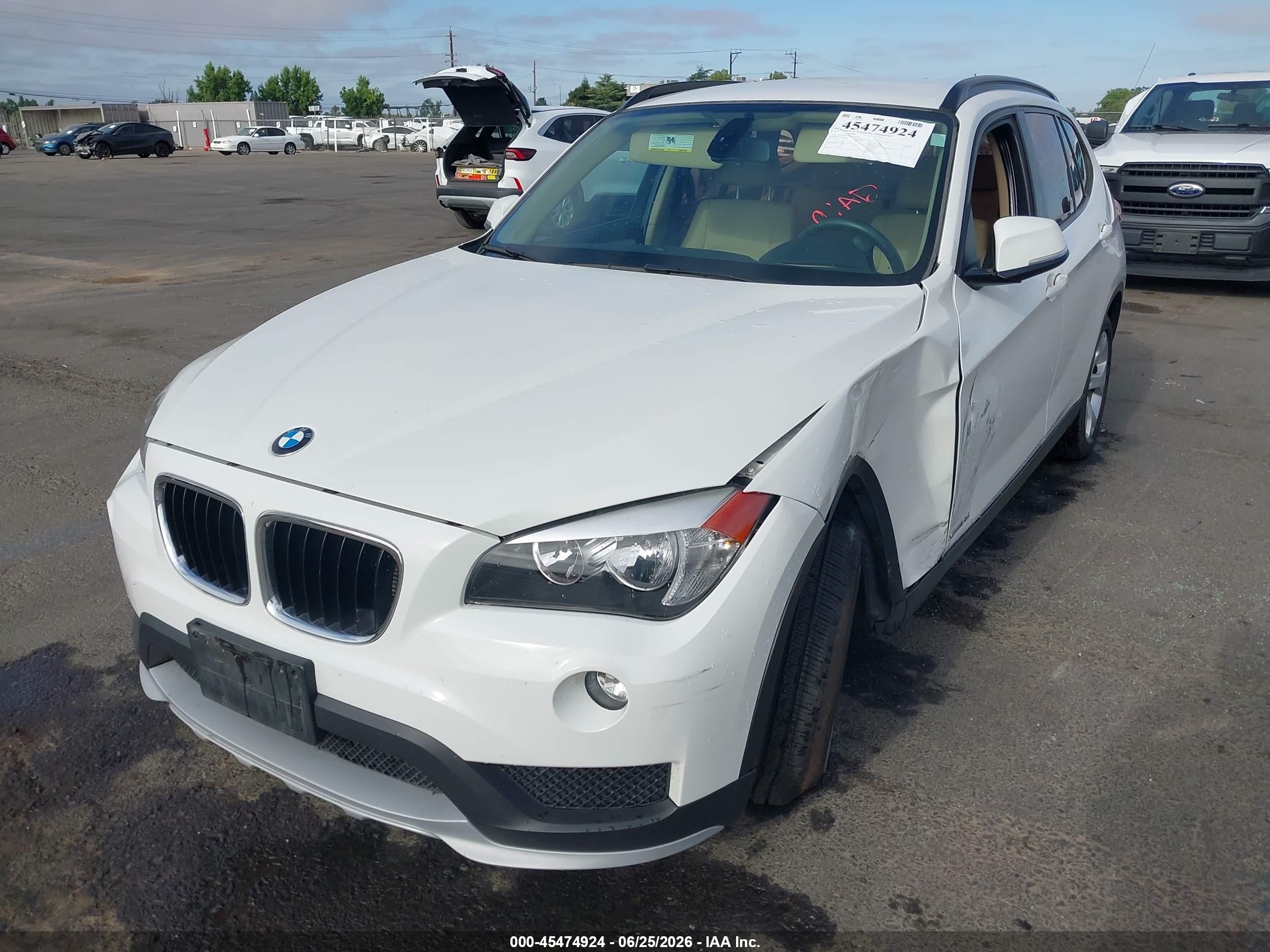 2015 Bmw X1 Sdrive28i White vin: WBAVM1C50FV316160