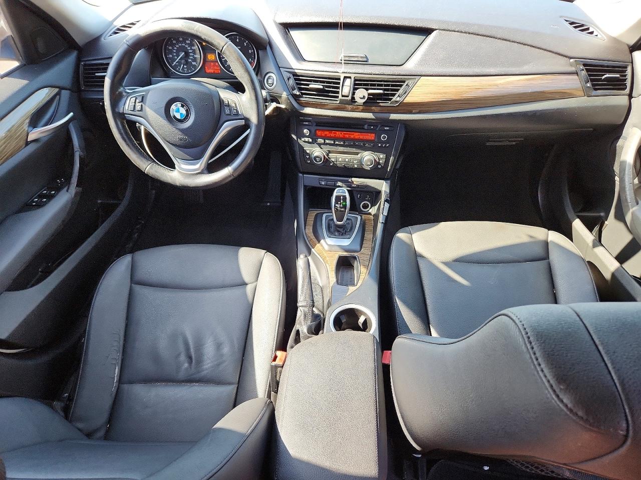2013 Bmw X1 Sdrive28i White vin: WBAVM1C51DVW46211