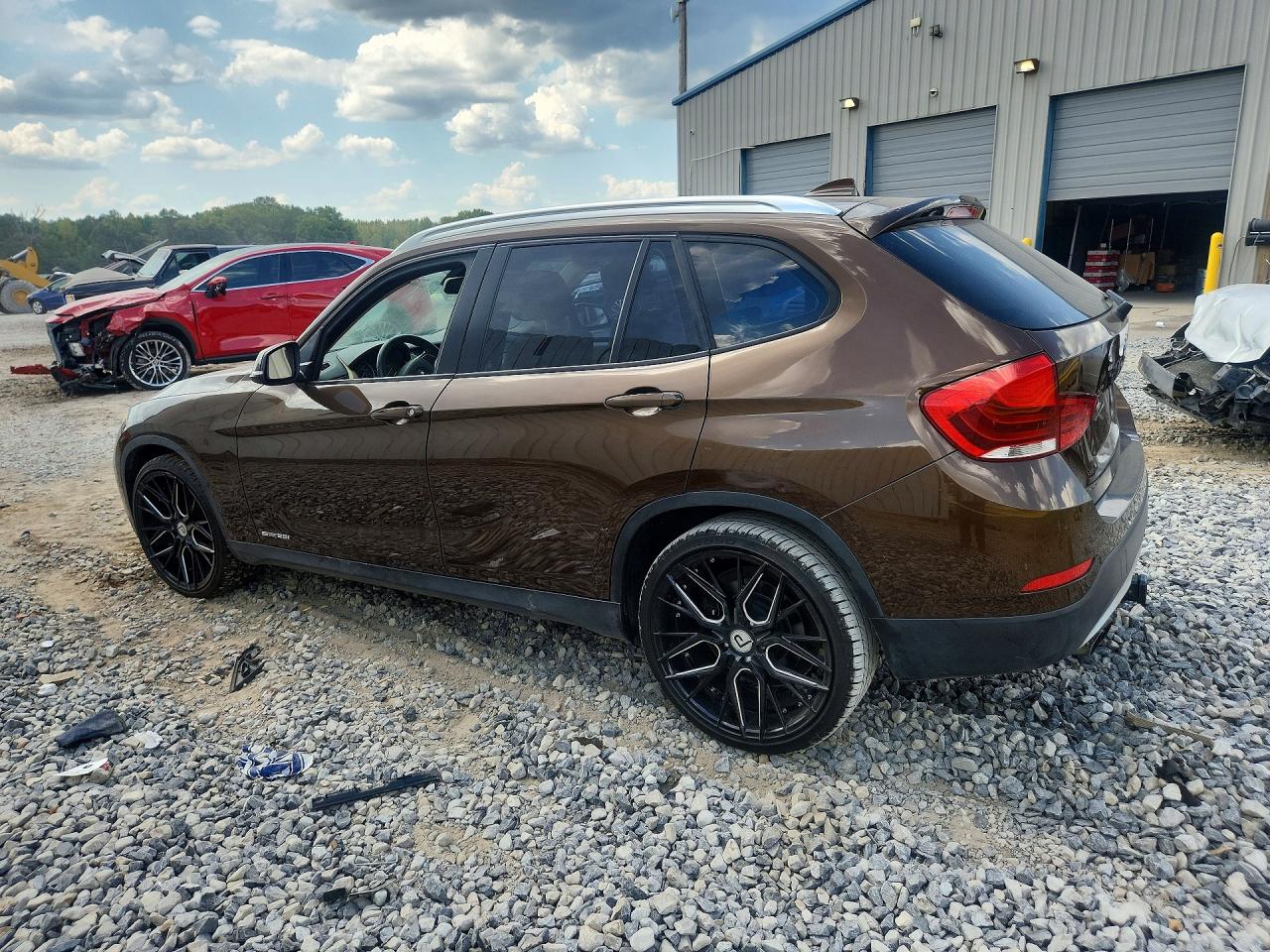 2013 Bmw X1 Sdrive28i Brown vin: WBAVM1C51DVW46225
