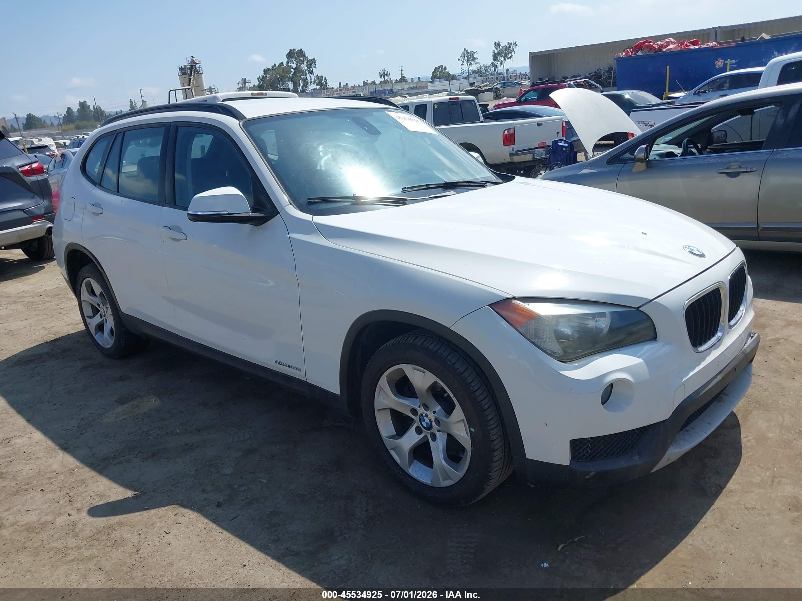 2014 Bmw X1 Sdrive28i White vin: WBAVM1C51EVW49045