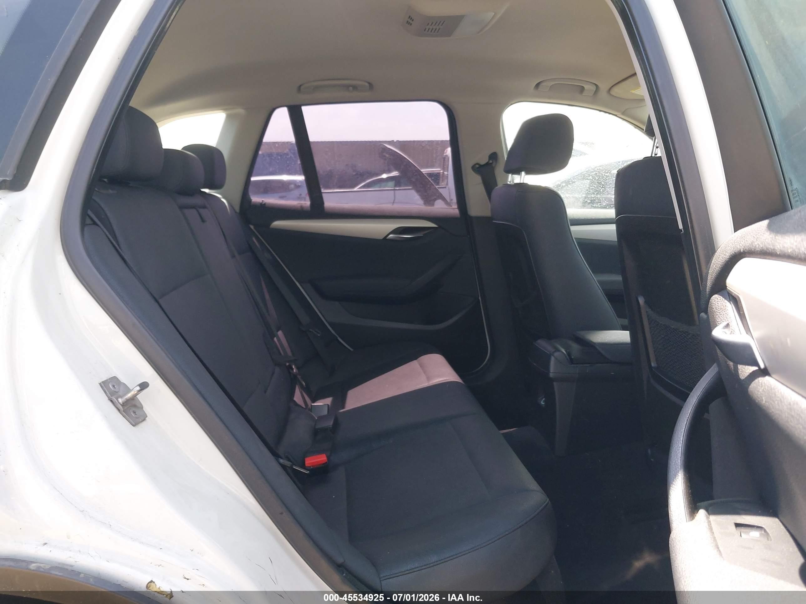 2014 Bmw X1 Sdrive28i White vin: WBAVM1C51EVW49045