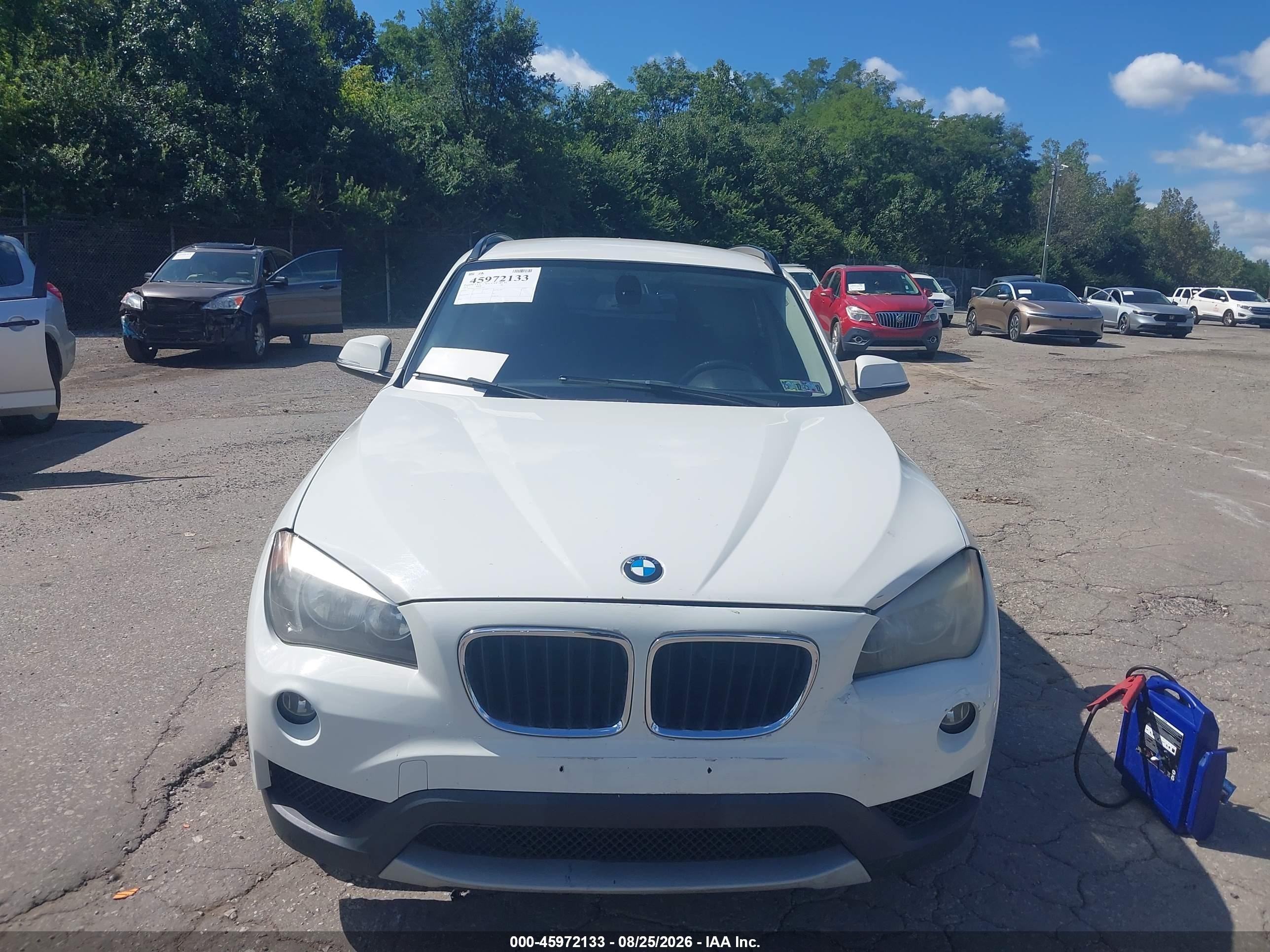 2014 Bmw X1 Sdrive28i White vin: WBAVM1C51EVW55721