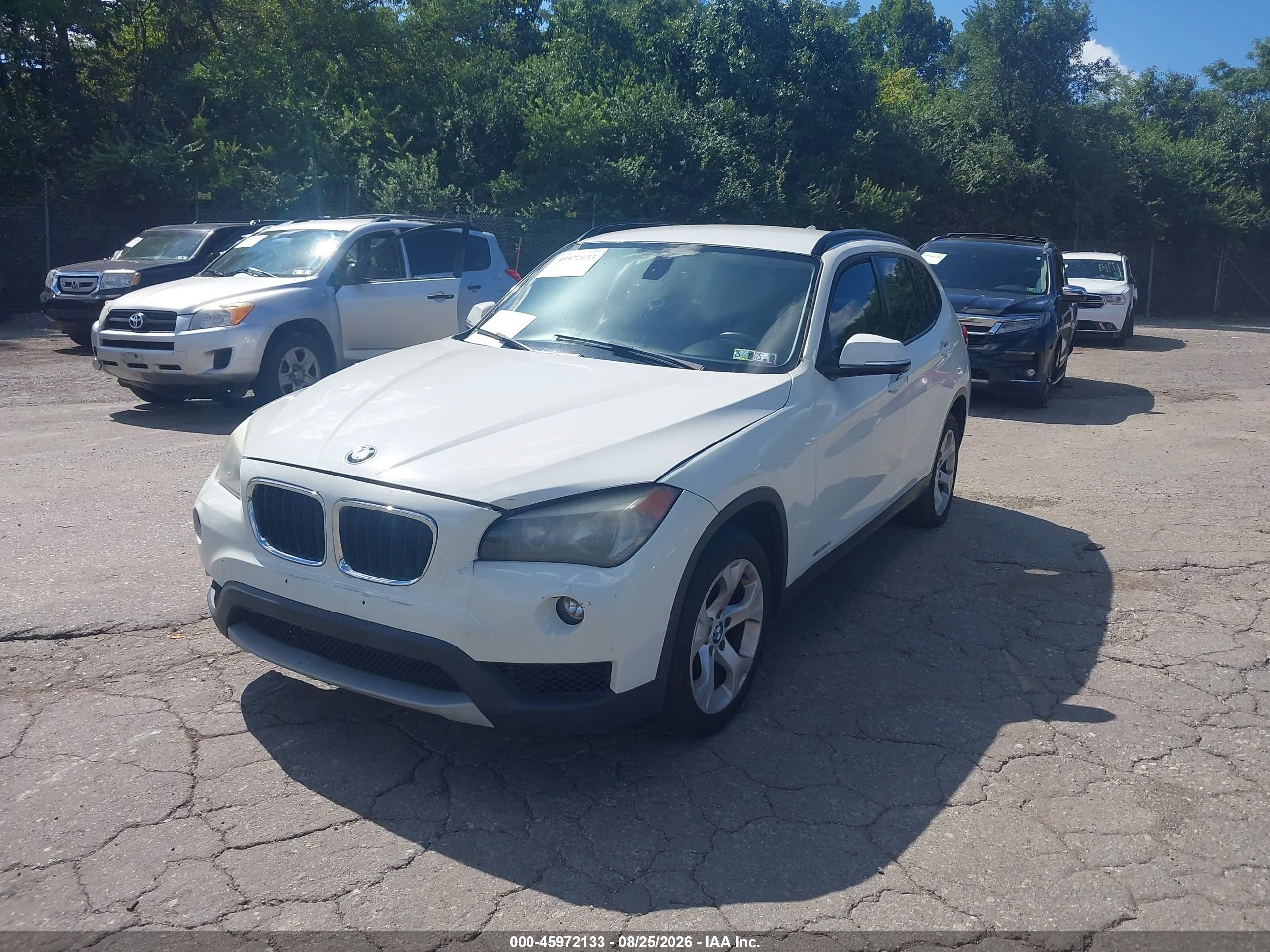2014 Bmw X1 Sdrive28i White vin: WBAVM1C51EVW55721