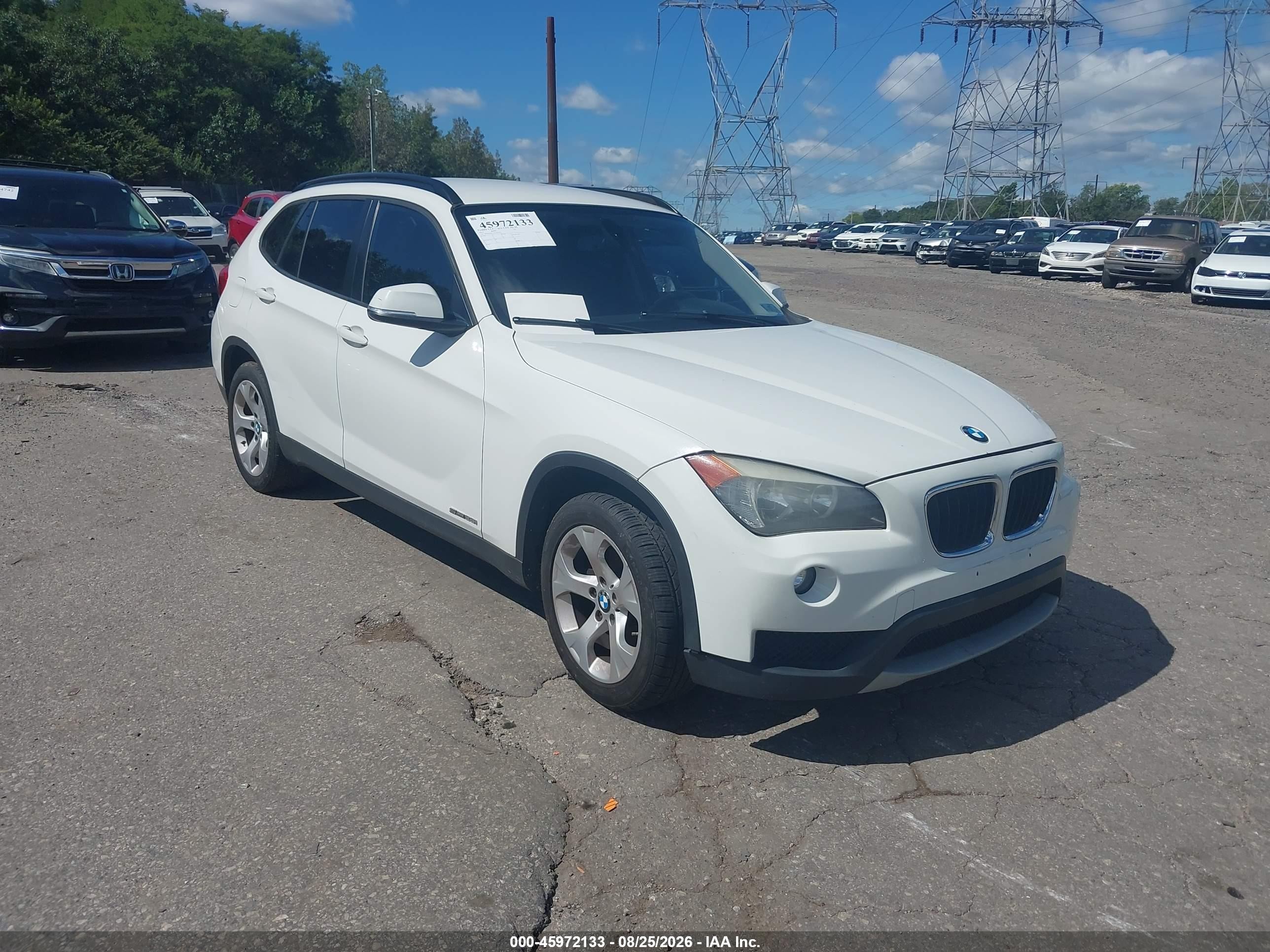 2014 Bmw X1 Sdrive28i Белый vin: WBAVM1C51EVW55721