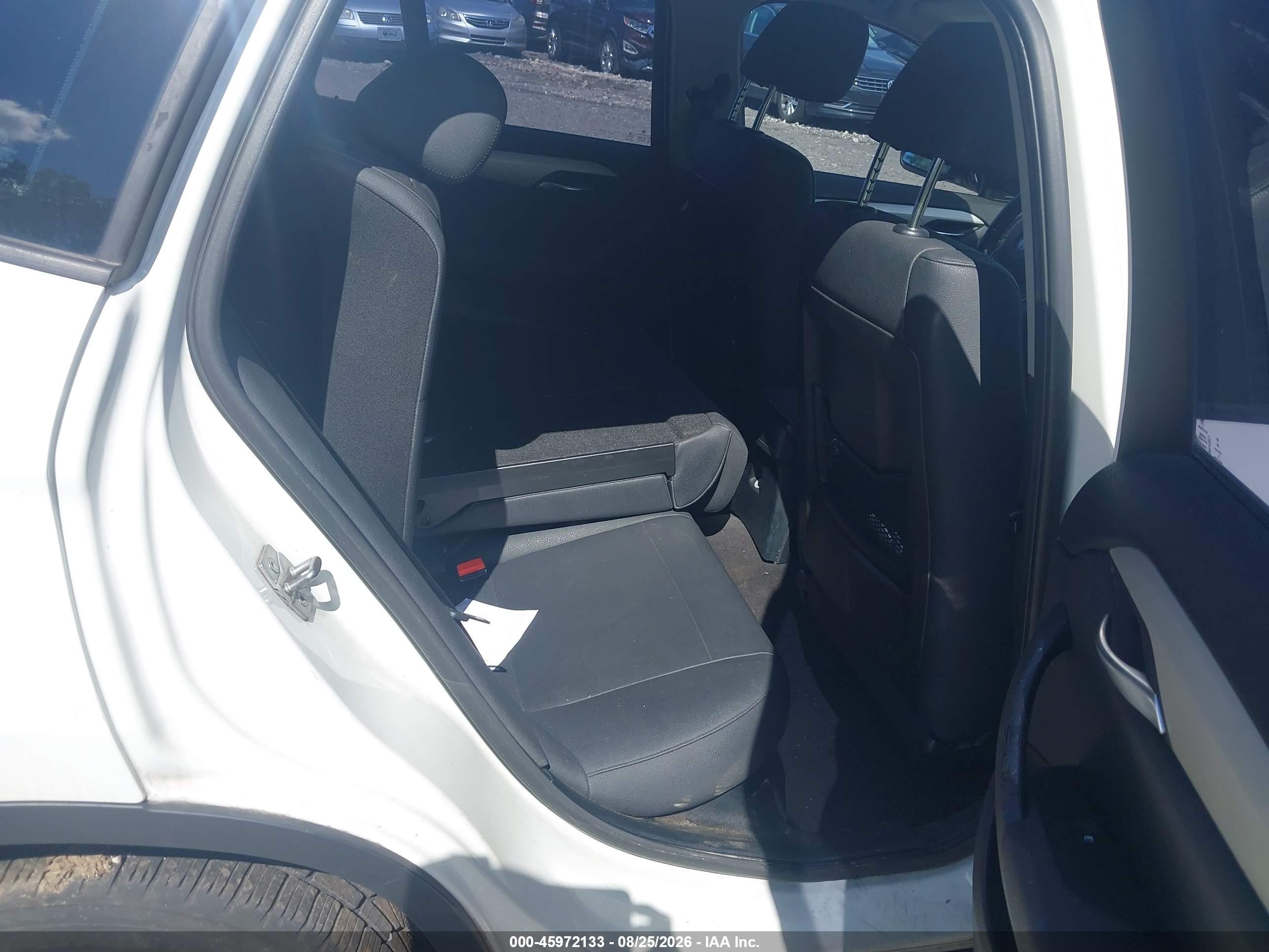 2014 Bmw X1 Sdrive28i White vin: WBAVM1C51EVW55721