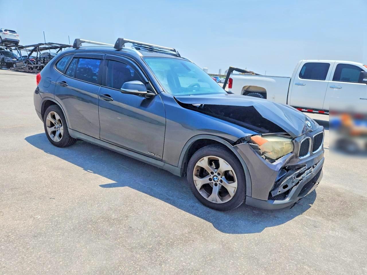 2013 Bmw X1 Sdrive28i Gray vin: WBAVM1C52DVW44810