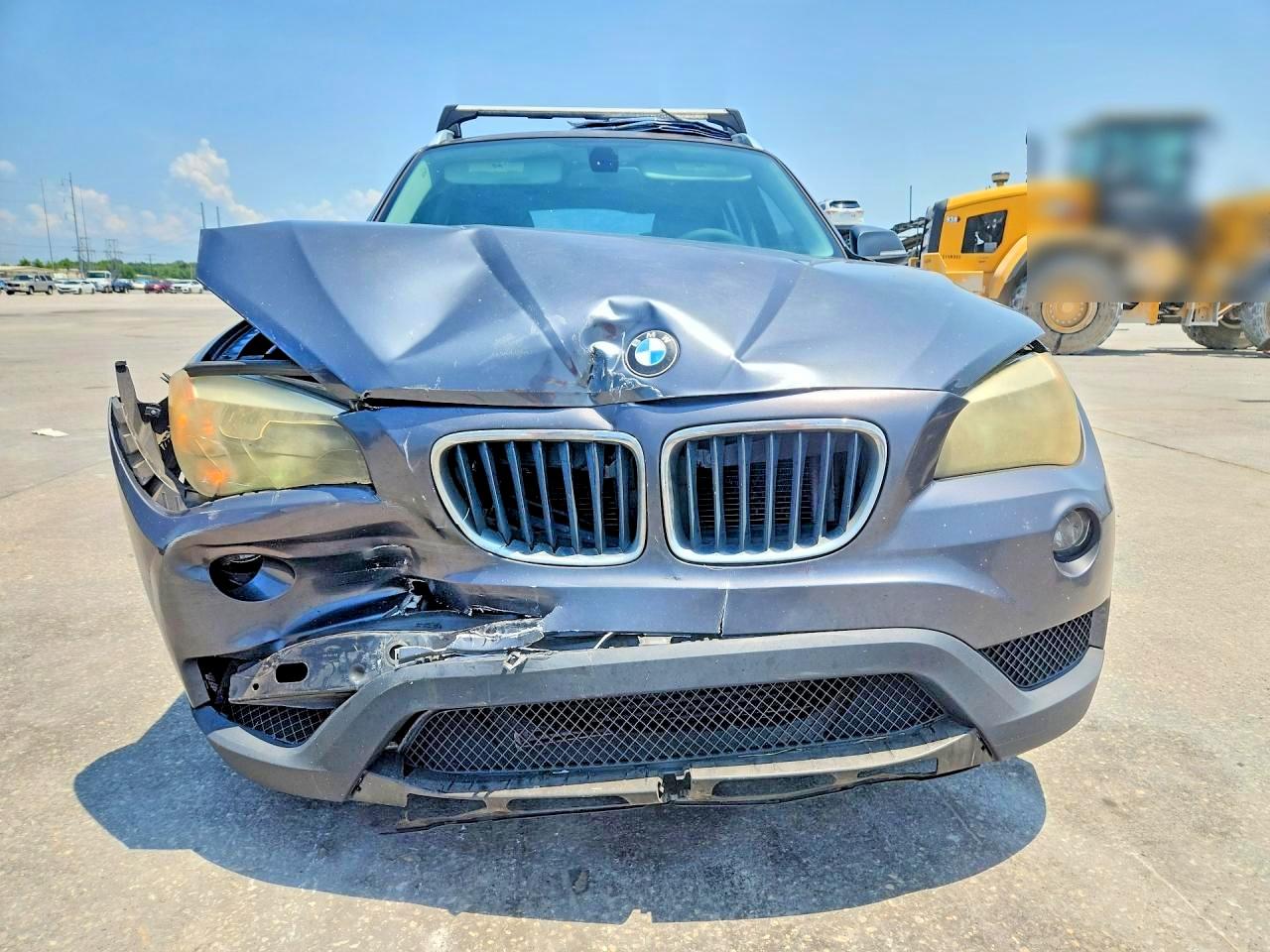 2013 Bmw X1 Sdrive28i Gray vin: WBAVM1C52DVW44810
