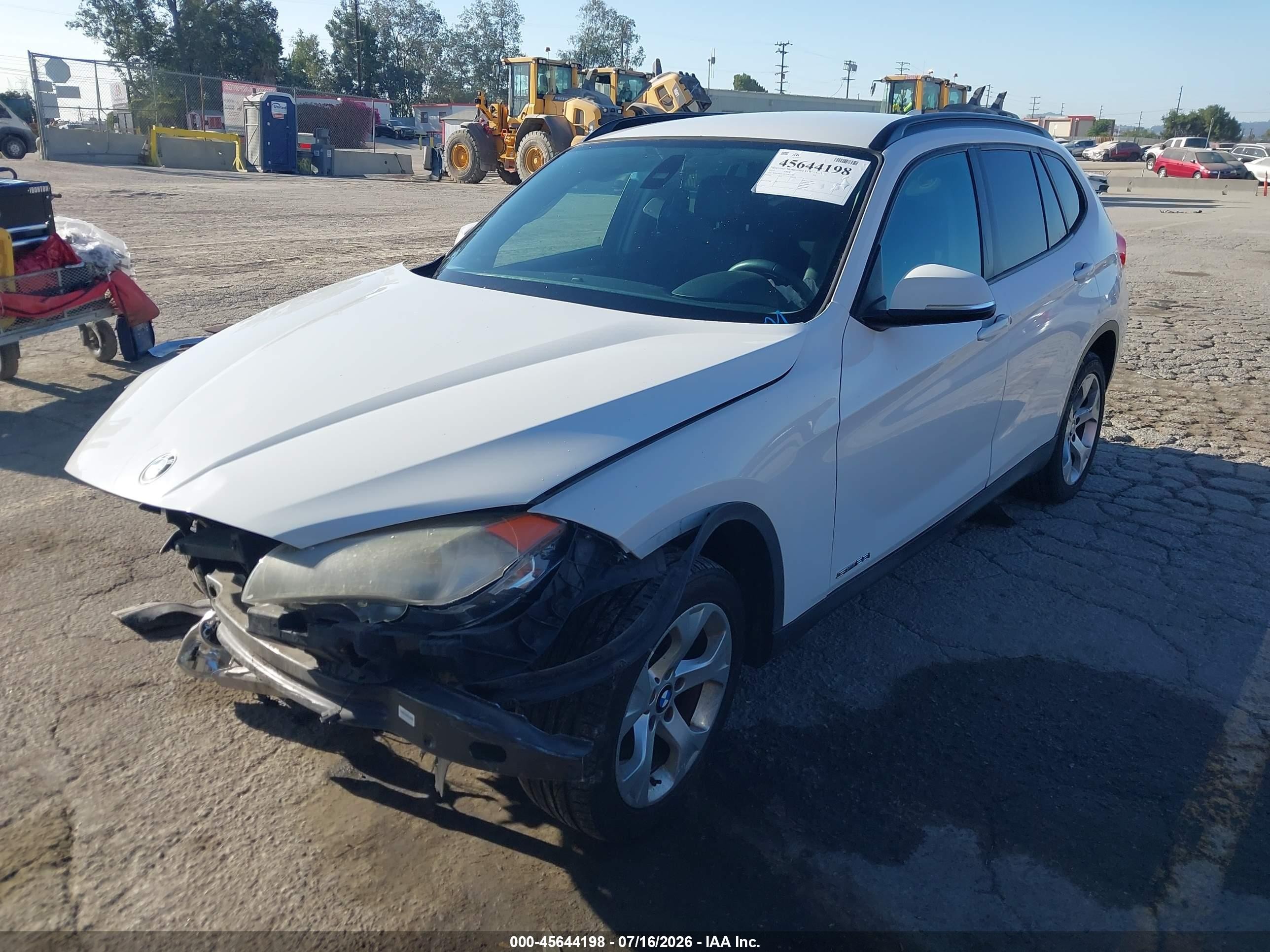 2014 Bmw X1 Sdrive28i White vin: WBAVM1C52EVW53380