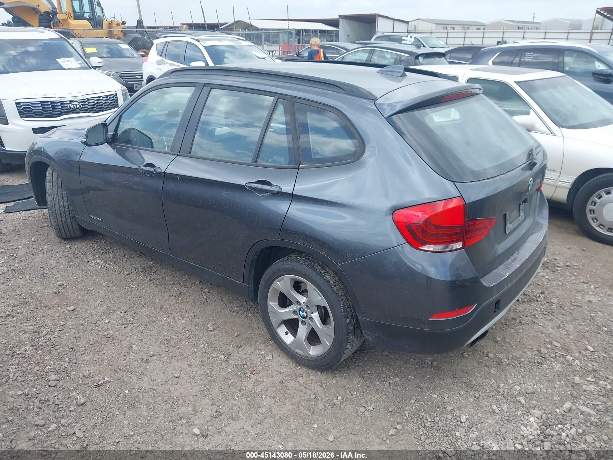 2015 Bmw X1 Sdrive28i Gray vin: WBAVM1C52FV317407