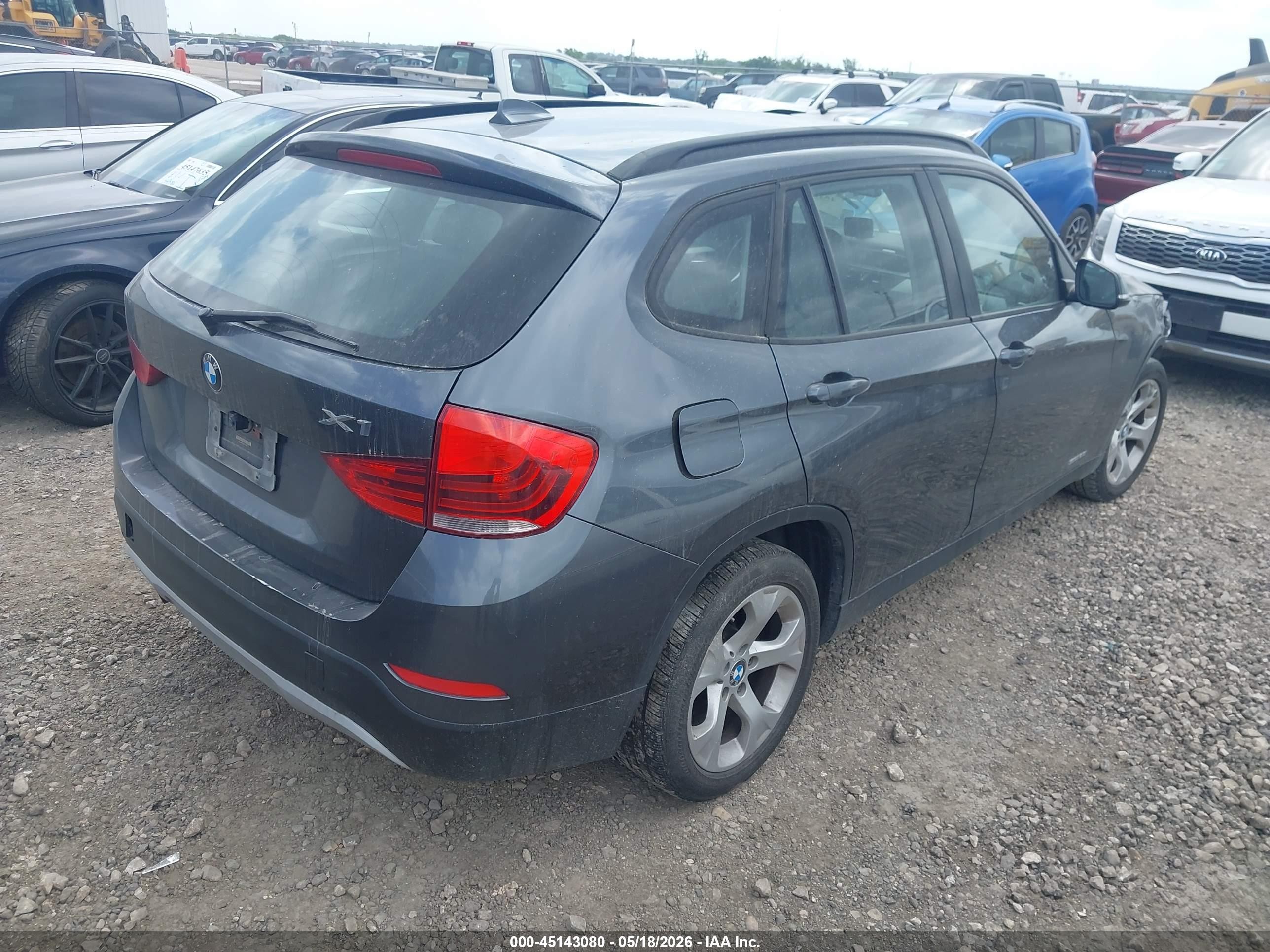 2015 Bmw X1 Sdrive28i Gray vin: WBAVM1C52FV317407