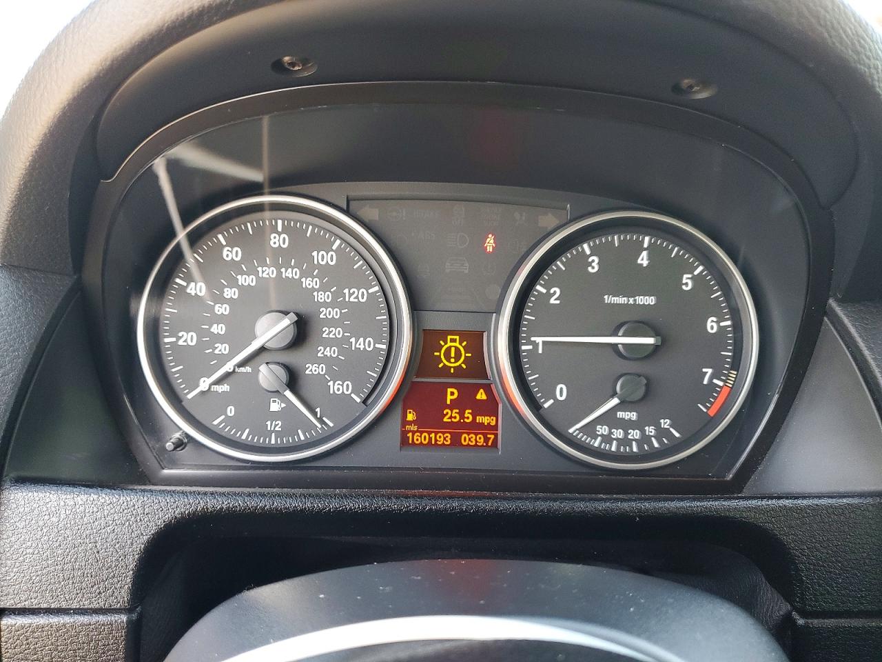 2014 Bmw X1 Sdrive28i Silver vin: WBAVM1C53EVW48608