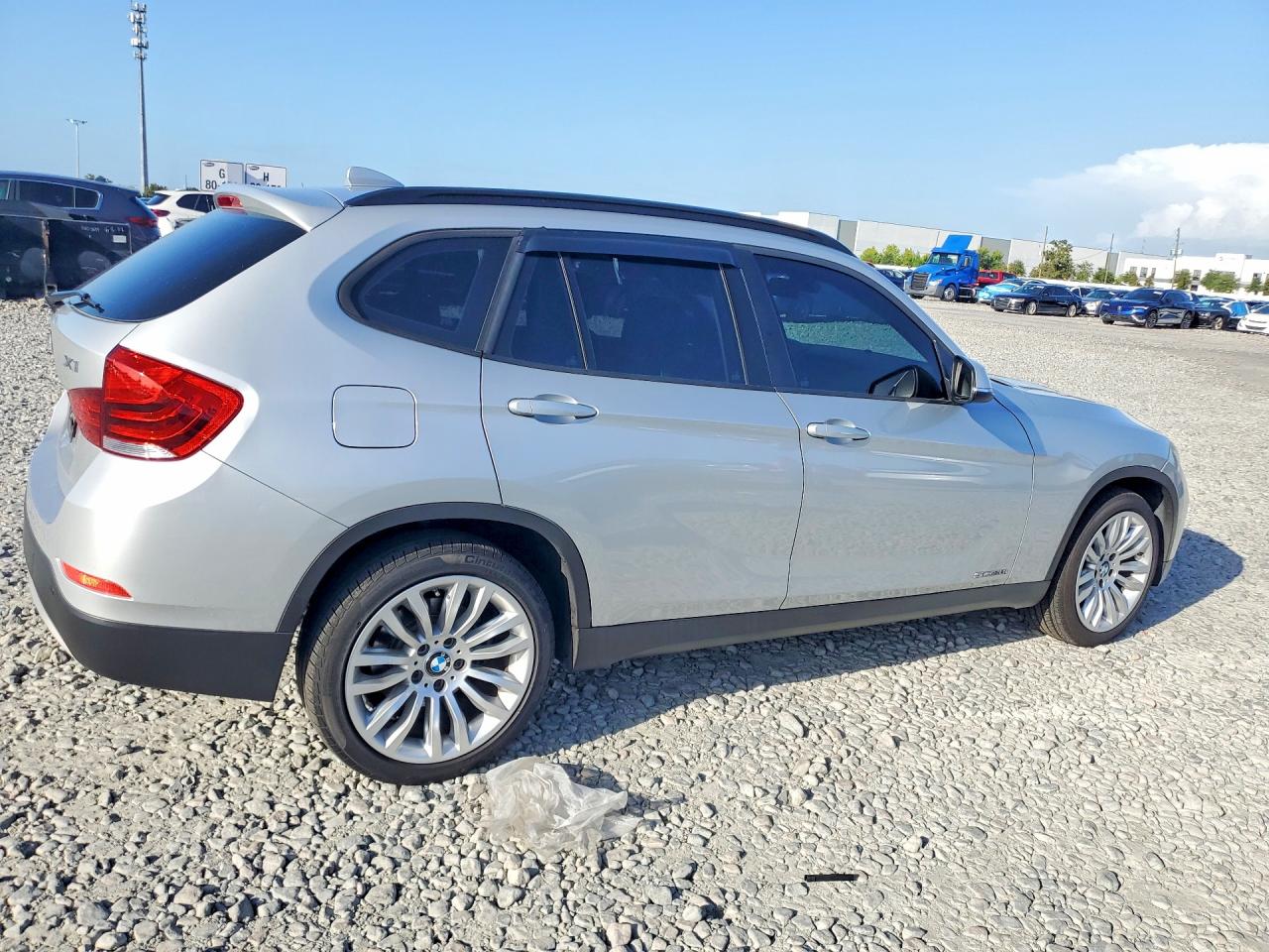 2014 Bmw X1 Sdrive28i Silver vin: WBAVM1C53EVW48608
