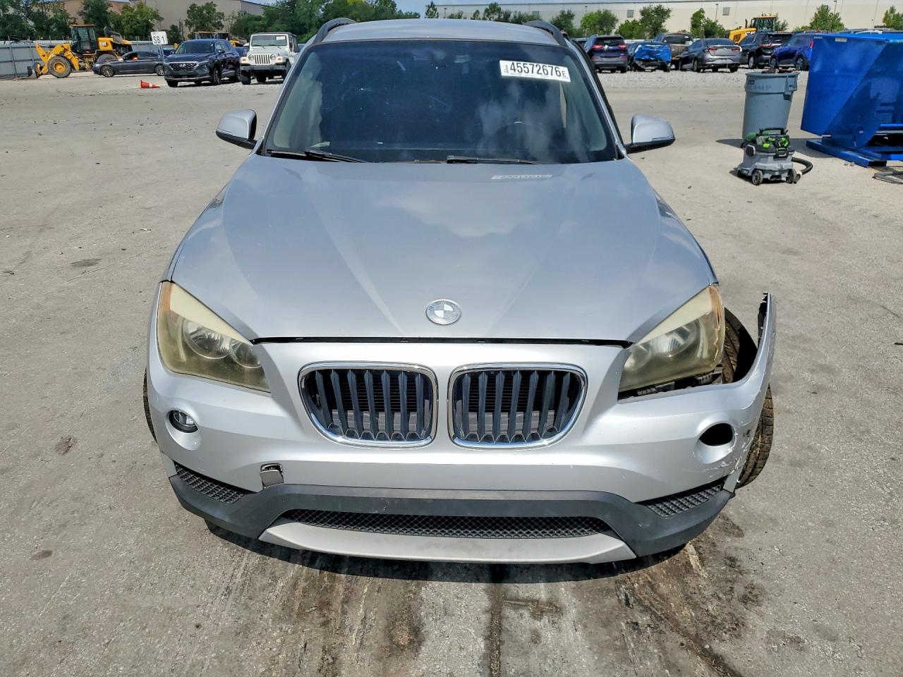 2014 Bmw X1 Sdrive28i Серебряный vin: WBAVM1C53EVW49371