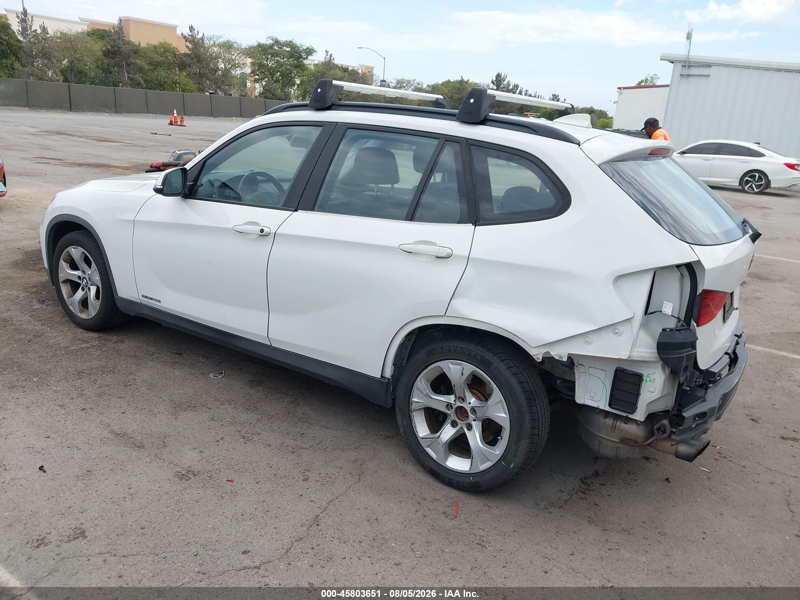 2014 Bmw X1 Sdrive28i Белый vin: WBAVM1C53EVW50441