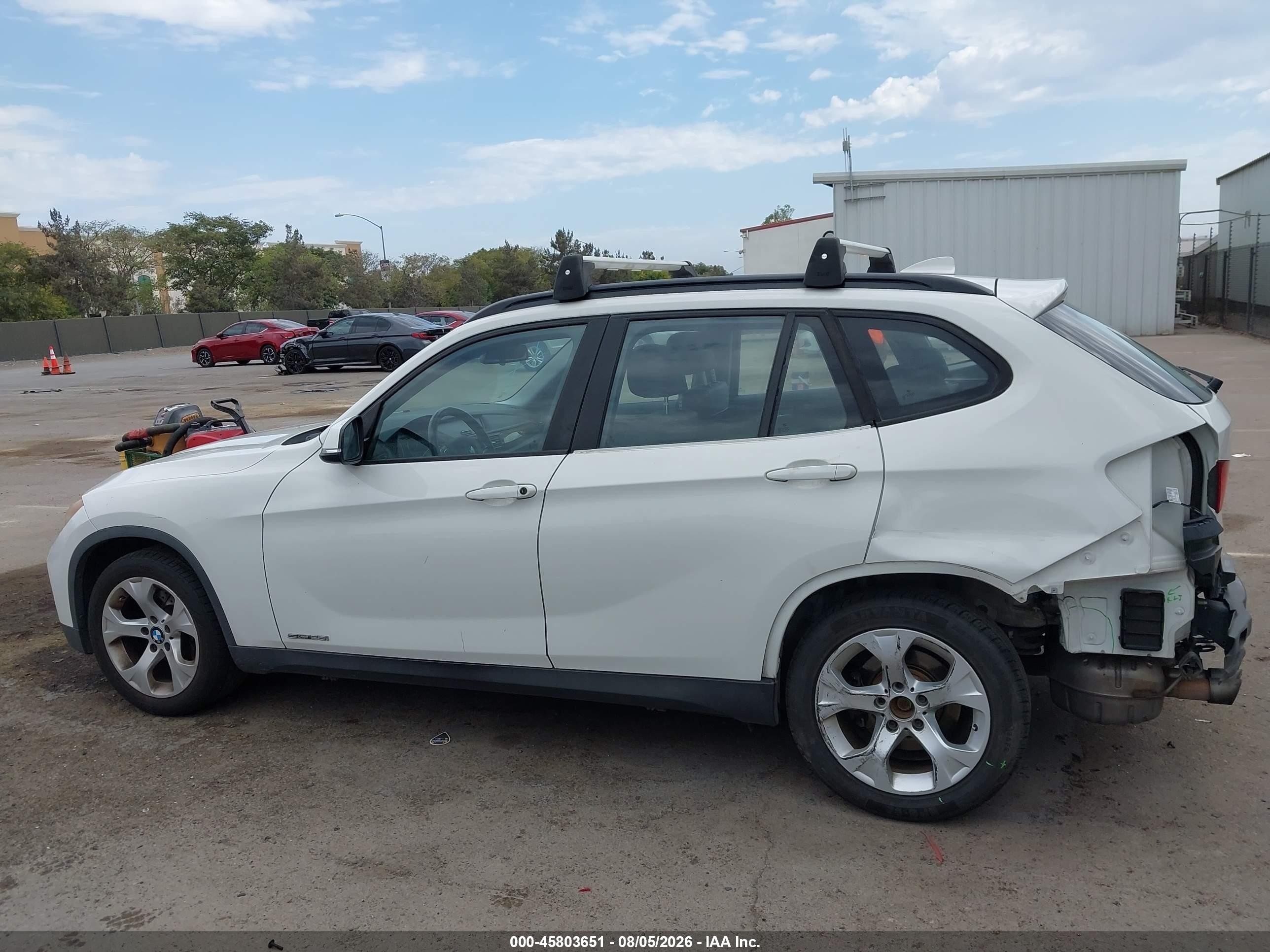 2014 Bmw X1 Sdrive28i Белый vin: WBAVM1C53EVW50441
