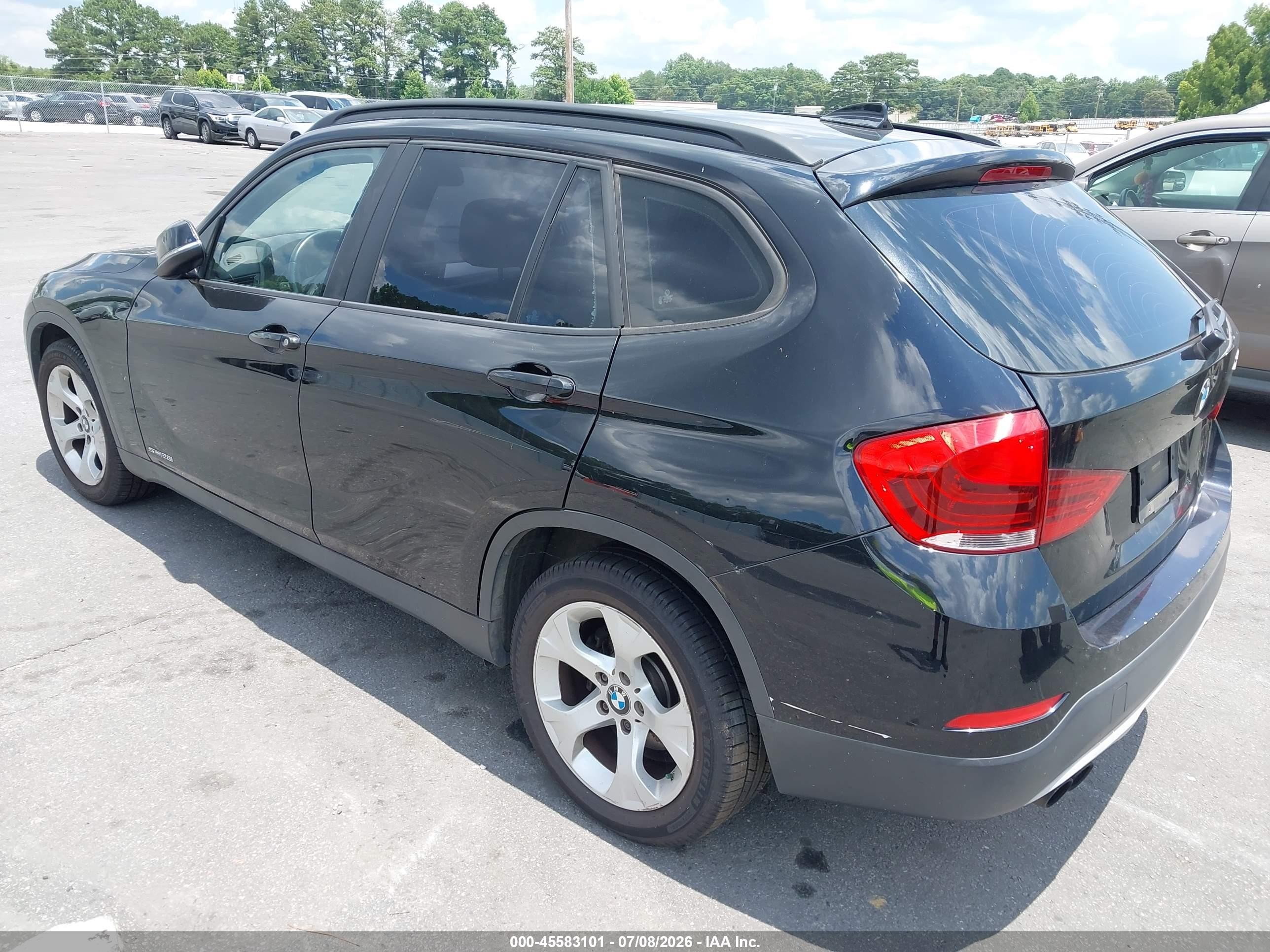 2014 Bmw X1 Sdrive28i Черный vin: WBAVM1C53EVW51783