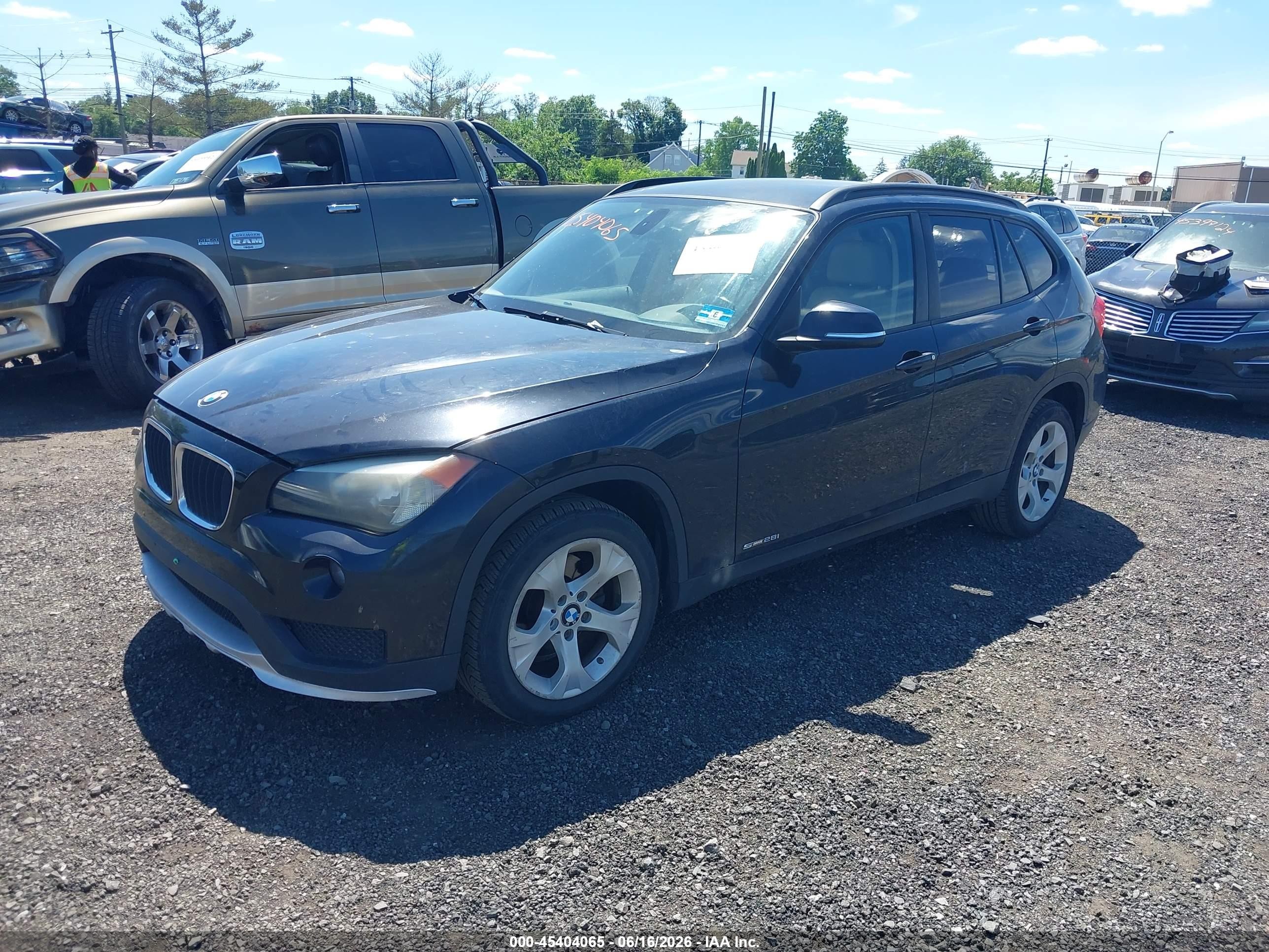2015 Bmw X1 Sdrive28i Black vin: WBAVM1C53FV316668
