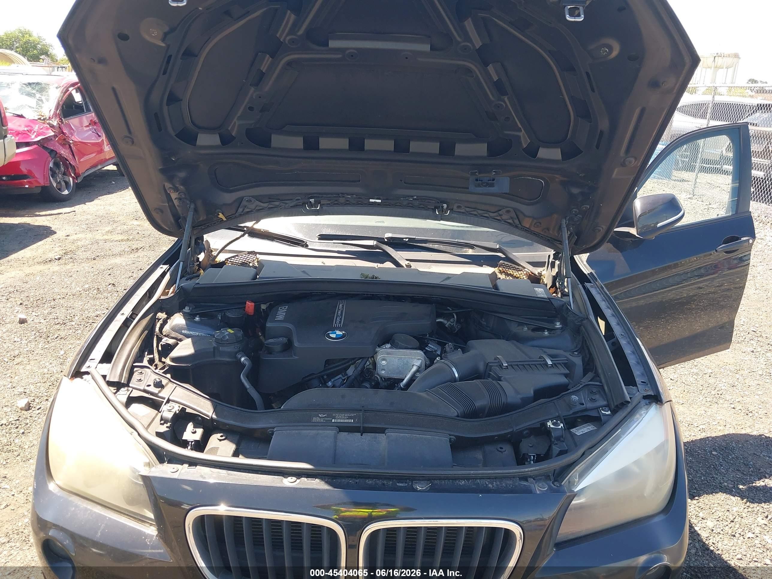 2015 Bmw X1 Sdrive28i Black vin: WBAVM1C53FV316668