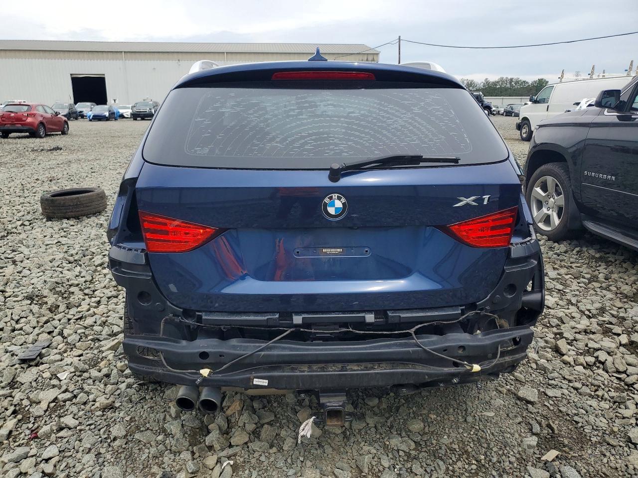 2015 Bmw X1 Sdrive28i Blue vin: WBAVM1C53FV316802