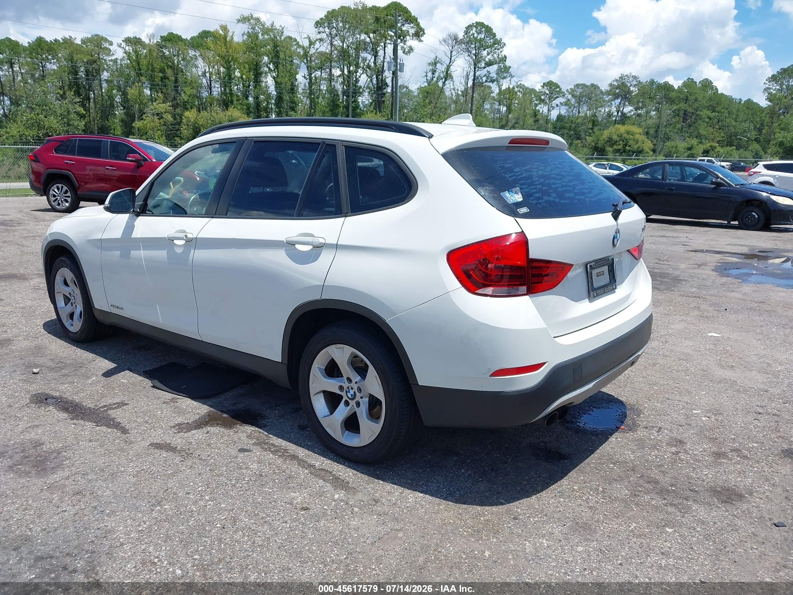 2015 Bmw X1 Sdrive28i White vin: WBAVM1C53FVW57696