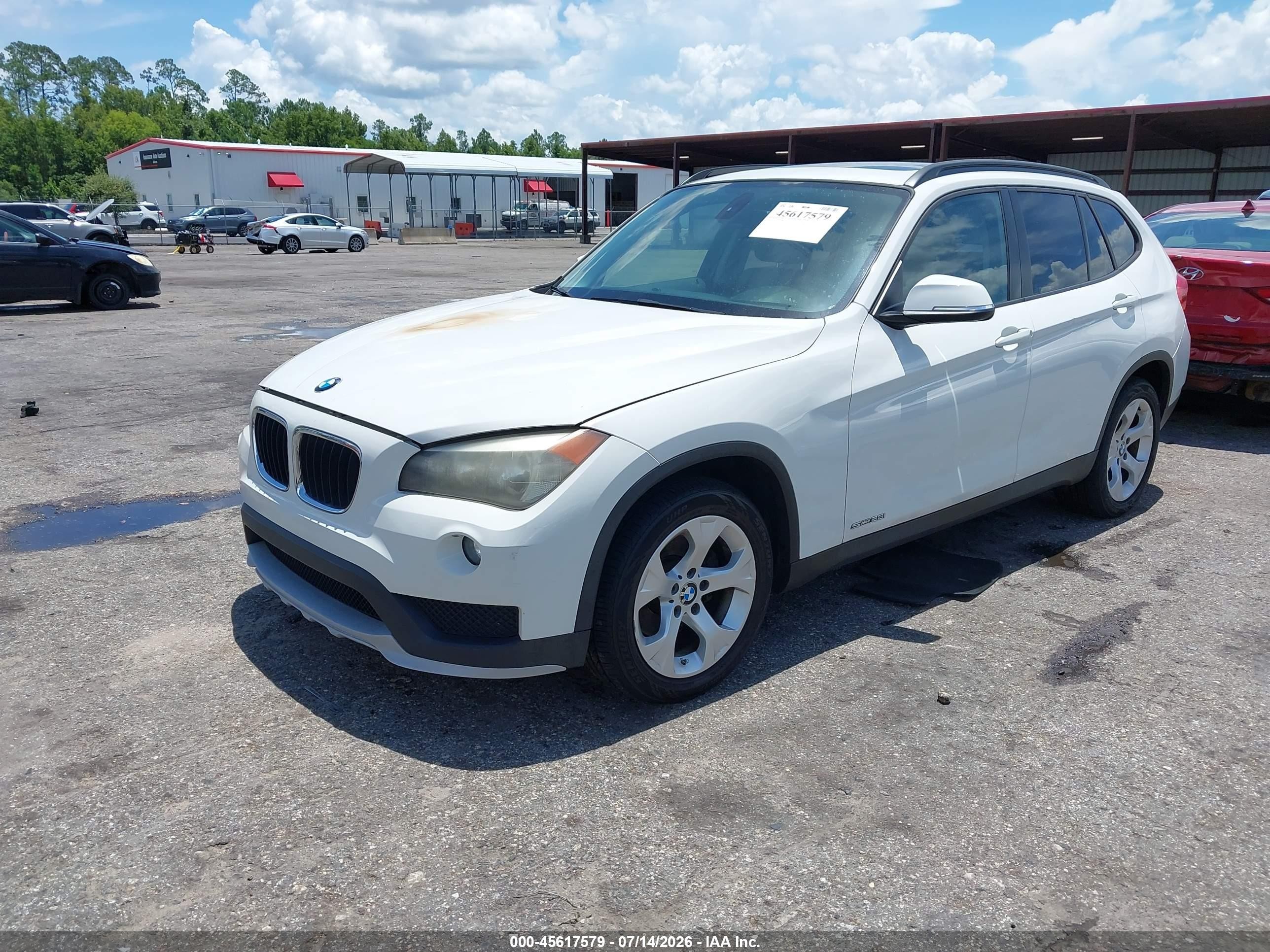 2015 Bmw X1 Sdrive28i White vin: WBAVM1C53FVW57696