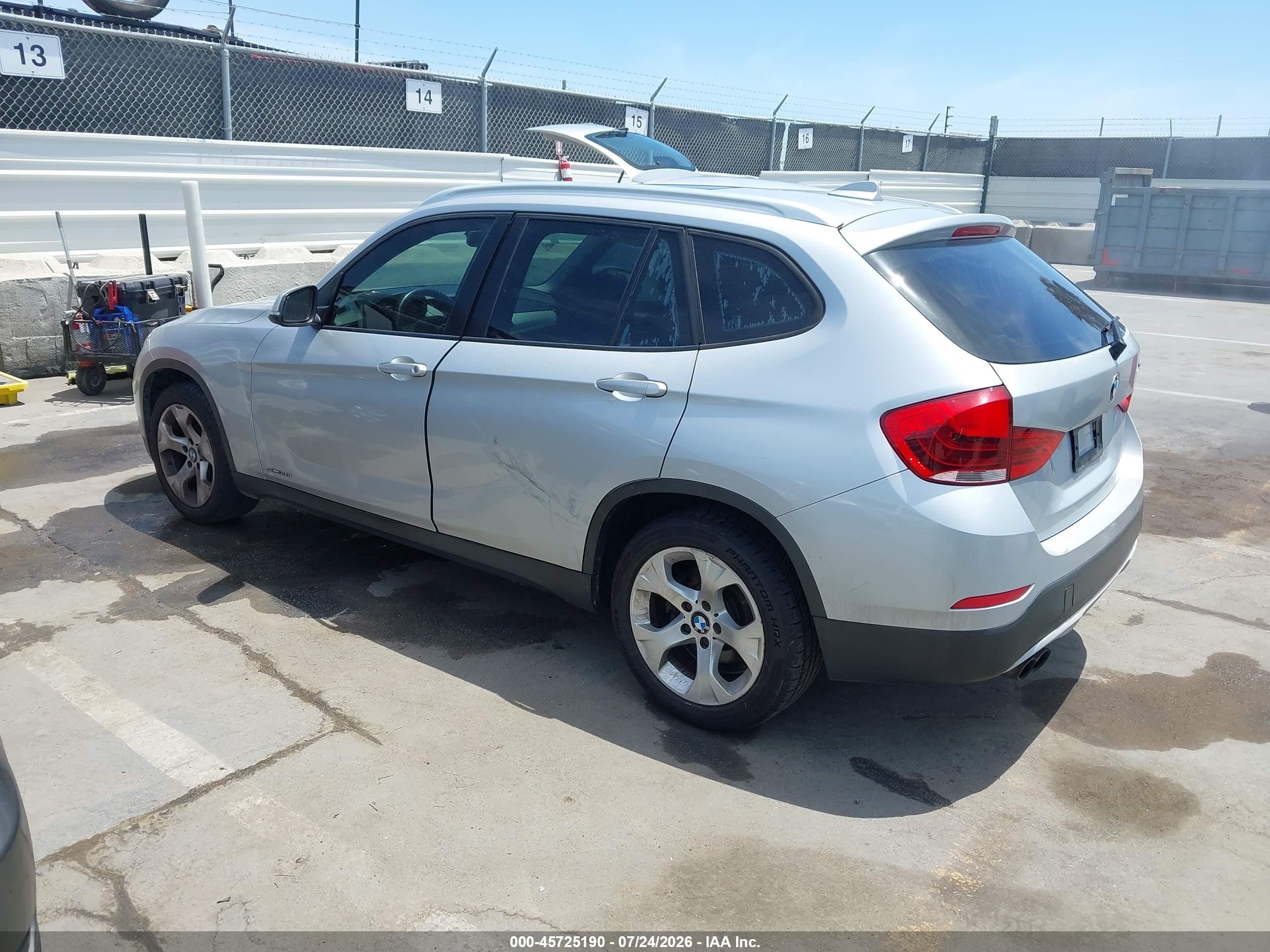 2013 Bmw X1 Sdrive28i Silver vin: WBAVM1C54DVW41021