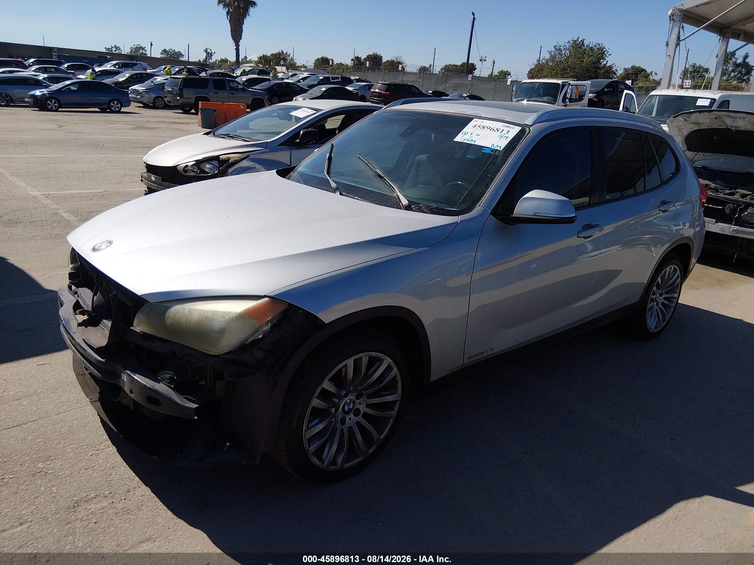 2013 Bmw X1 Sdrive28i Silver vin: WBAVM1C54DVW43383