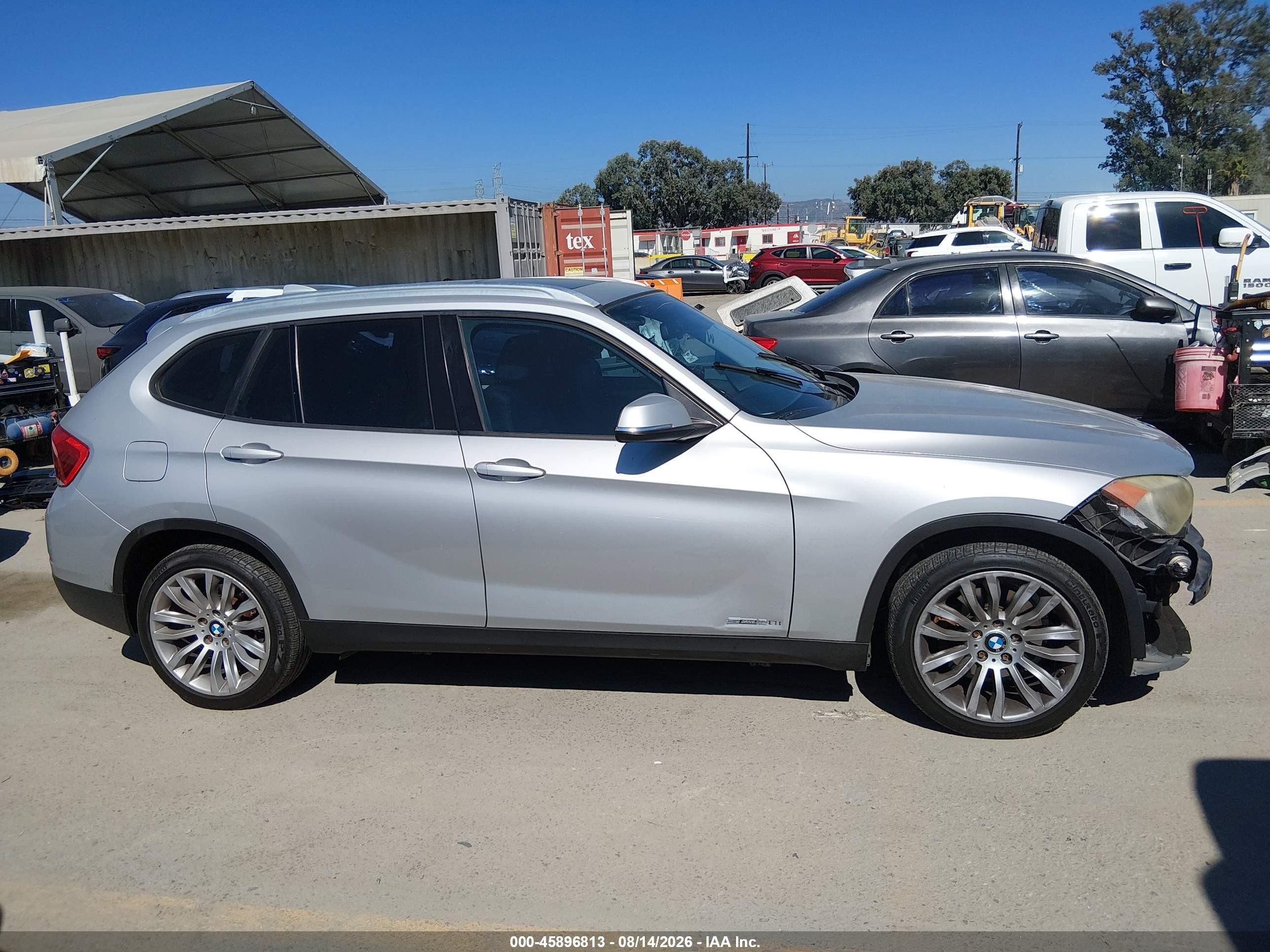 2013 Bmw X1 Sdrive28i Silver vin: WBAVM1C54DVW43383