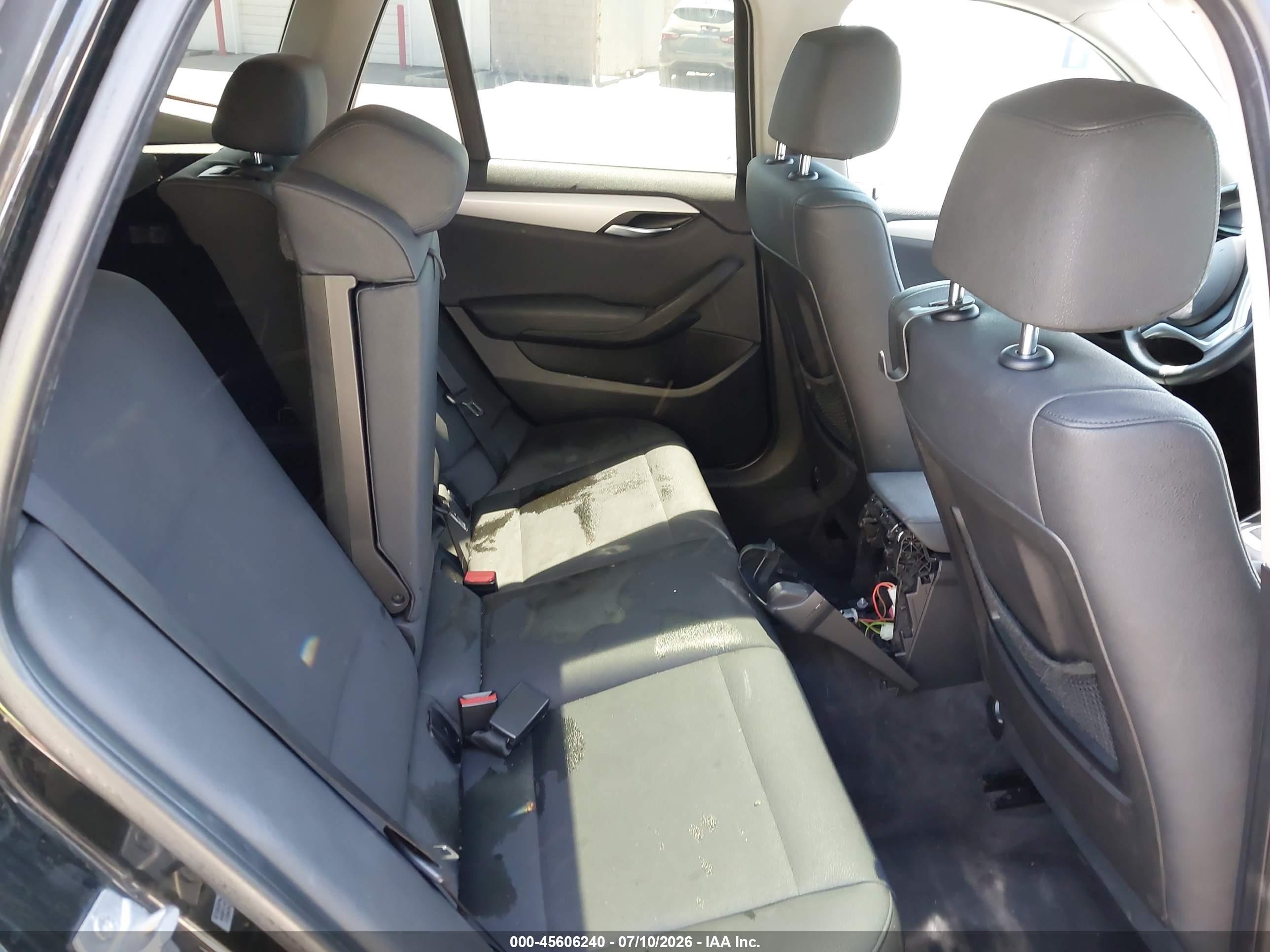 2013 Bmw X1 Sdrive28i Черный vin: WBAVM1C54DVW43514