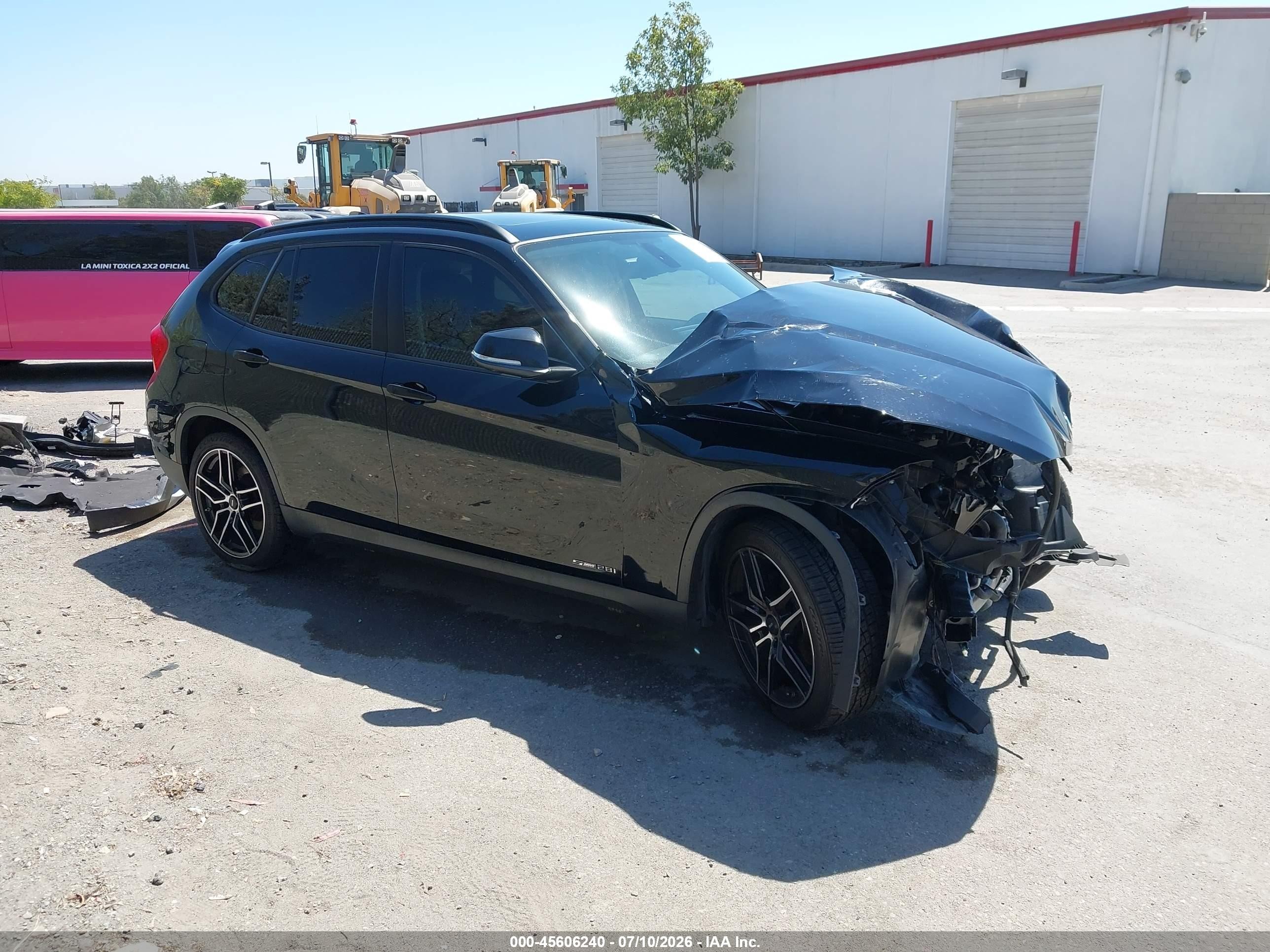 2013 Bmw X1 Sdrive28i Черный vin: WBAVM1C54DVW43514