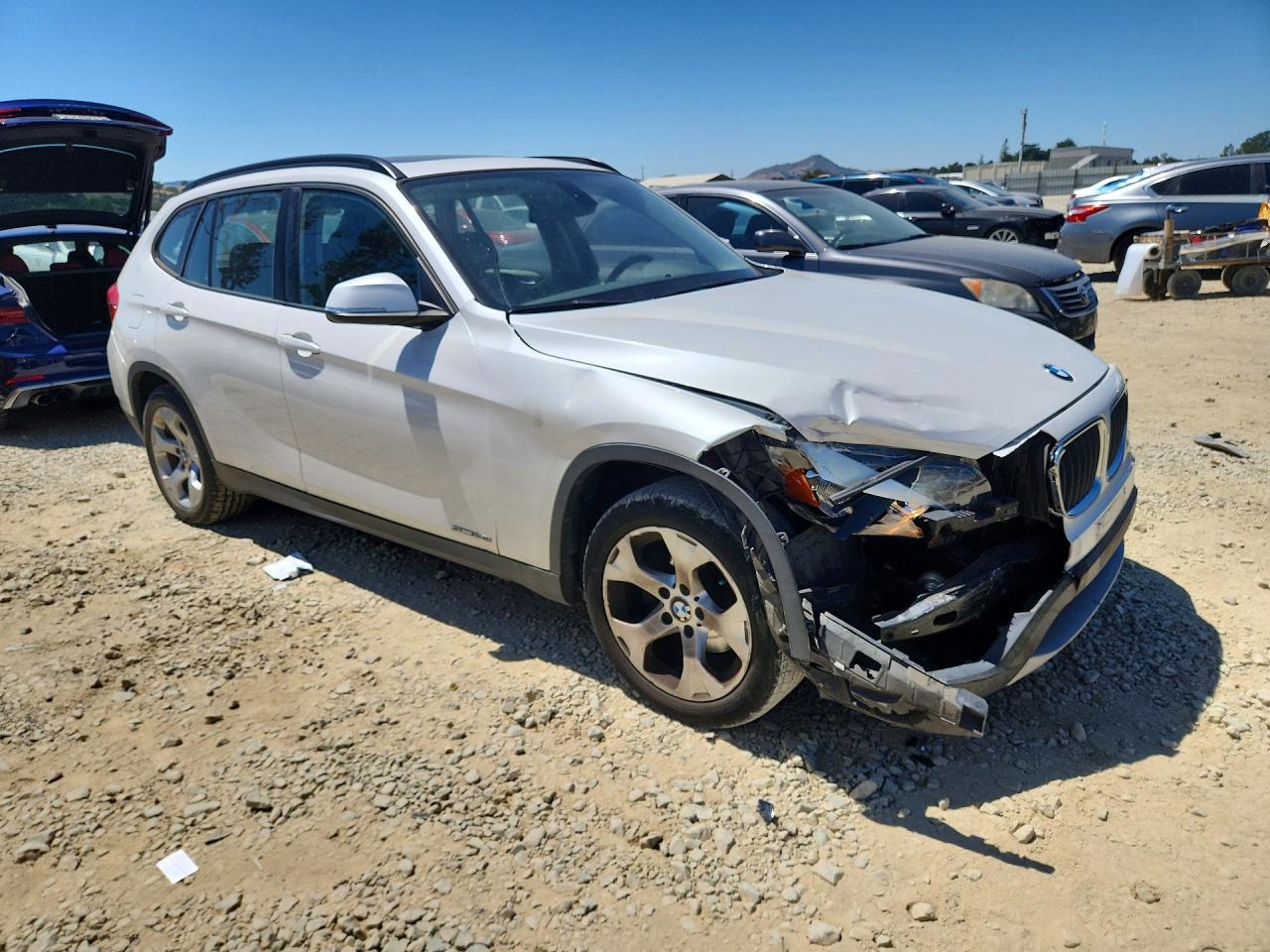 2014 Bmw X1 Sdrive28i White vin: WBAVM1C54EVW47094