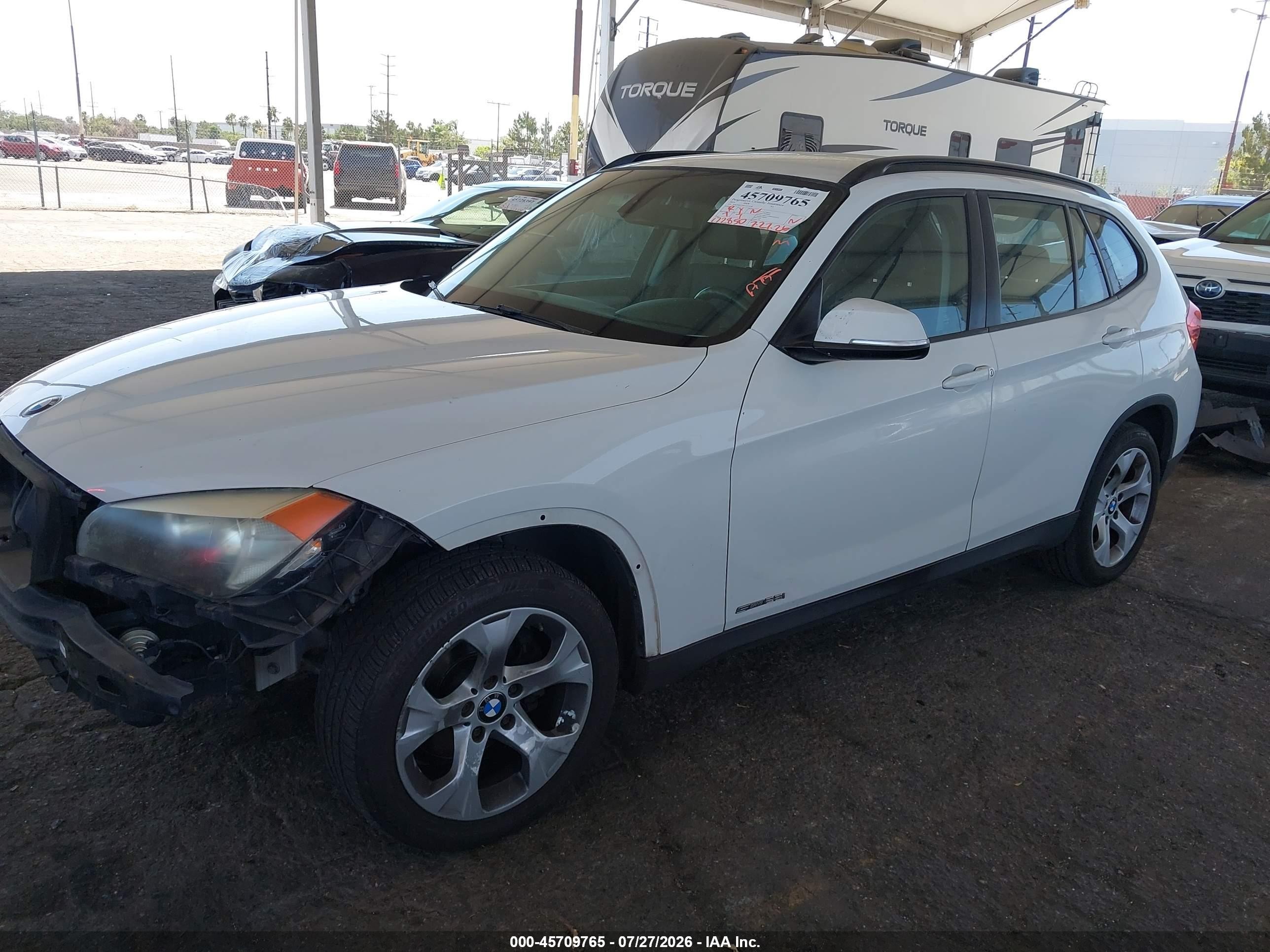 2014 Bmw X1 Sdrive28i White vin: WBAVM1C54EVW51128