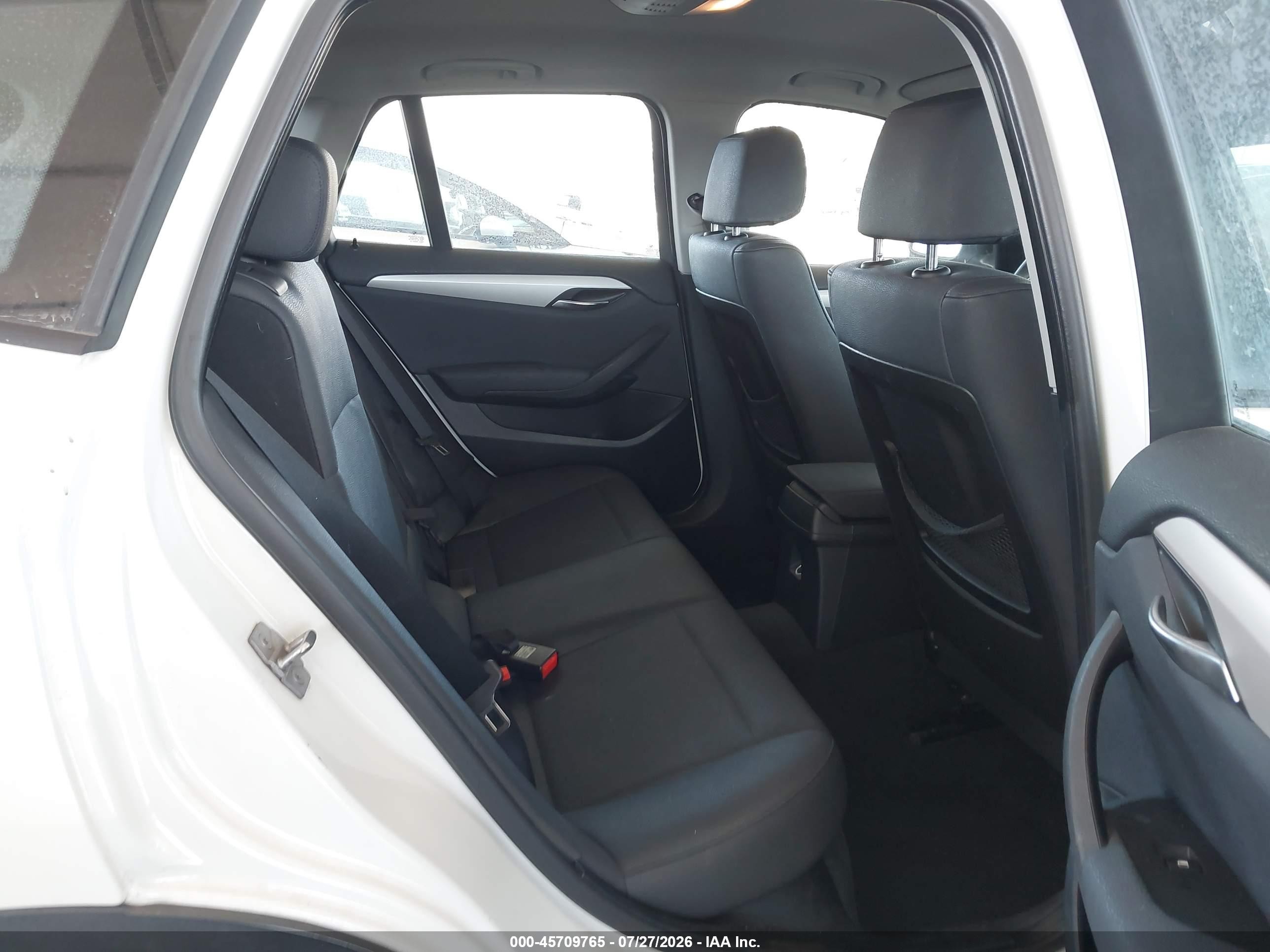 2014 Bmw X1 Sdrive28i White vin: WBAVM1C54EVW51128