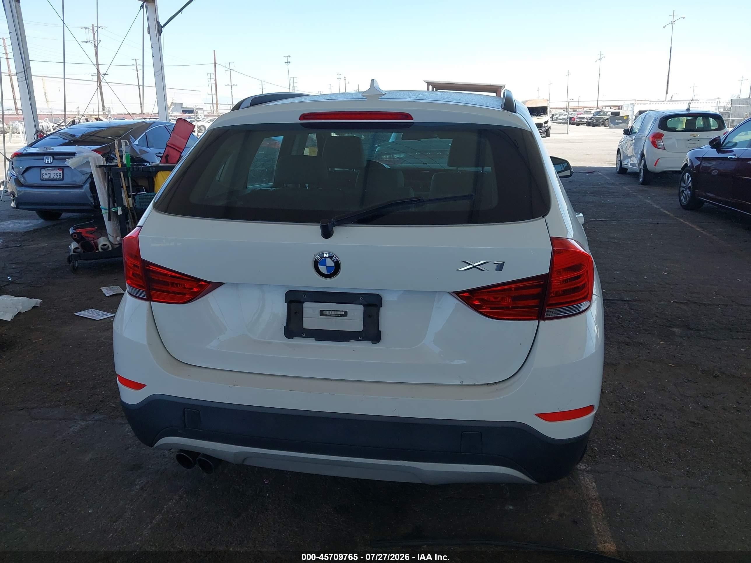 2014 Bmw X1 Sdrive28i White vin: WBAVM1C54EVW51128