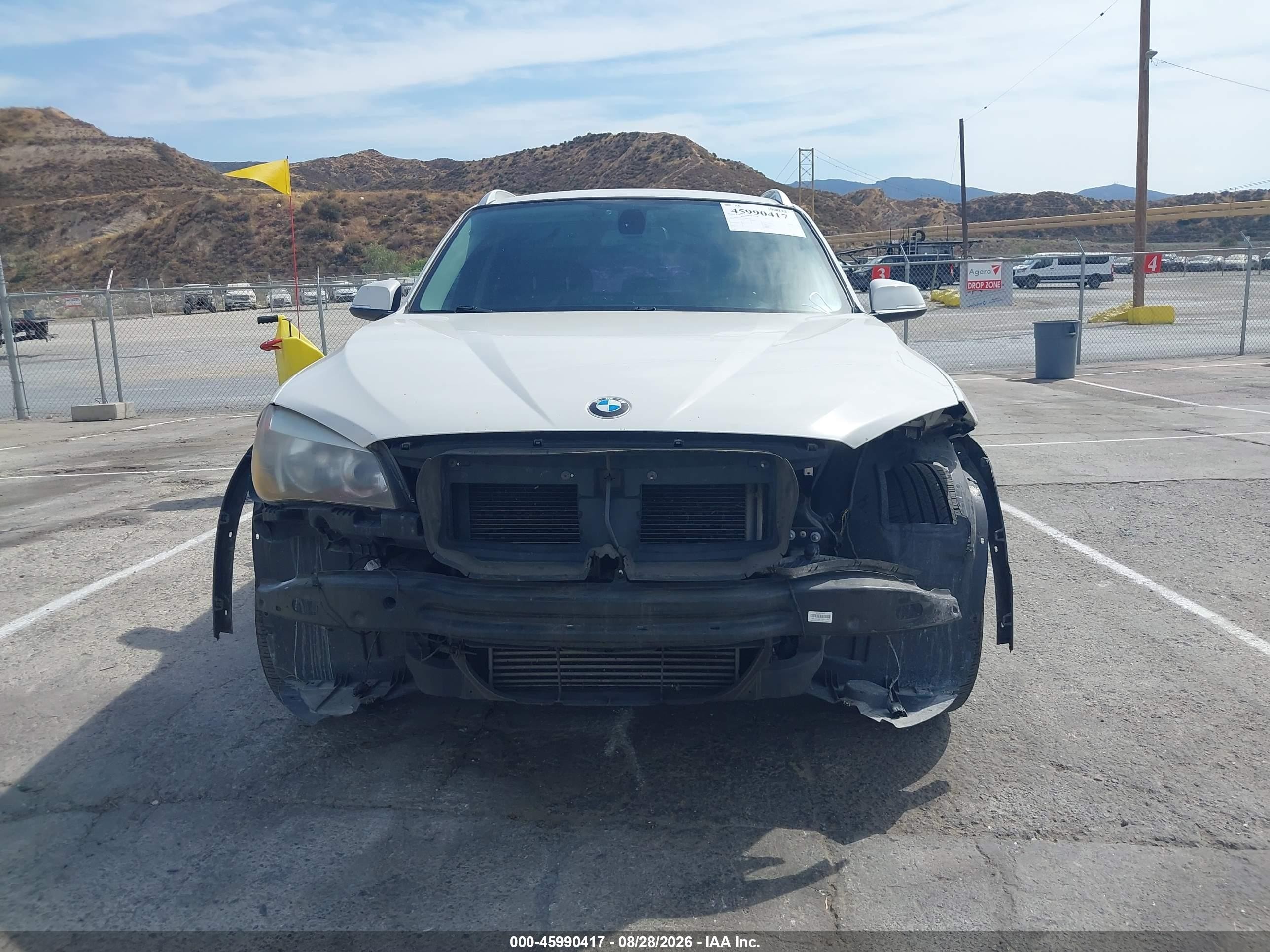 2014 Bmw X1 Sdrive28i White vin: WBAVM1C54EVW52540
