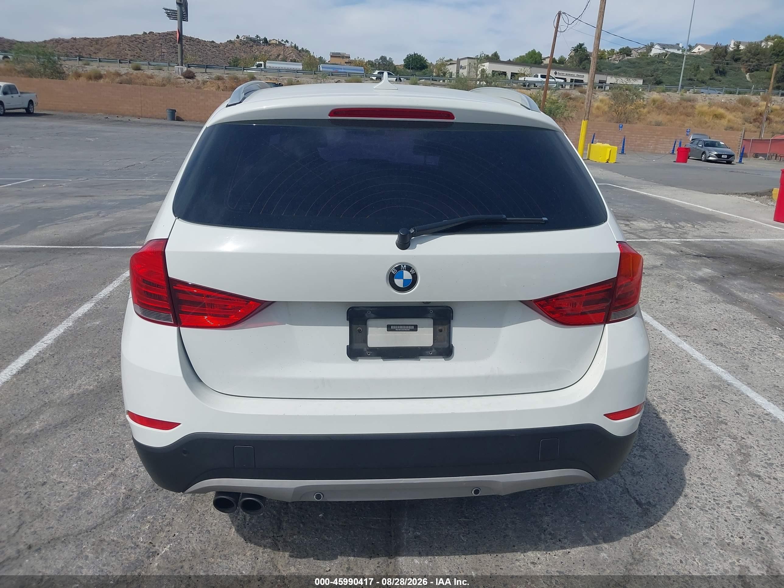2014 Bmw X1 Sdrive28i White vin: WBAVM1C54EVW52540