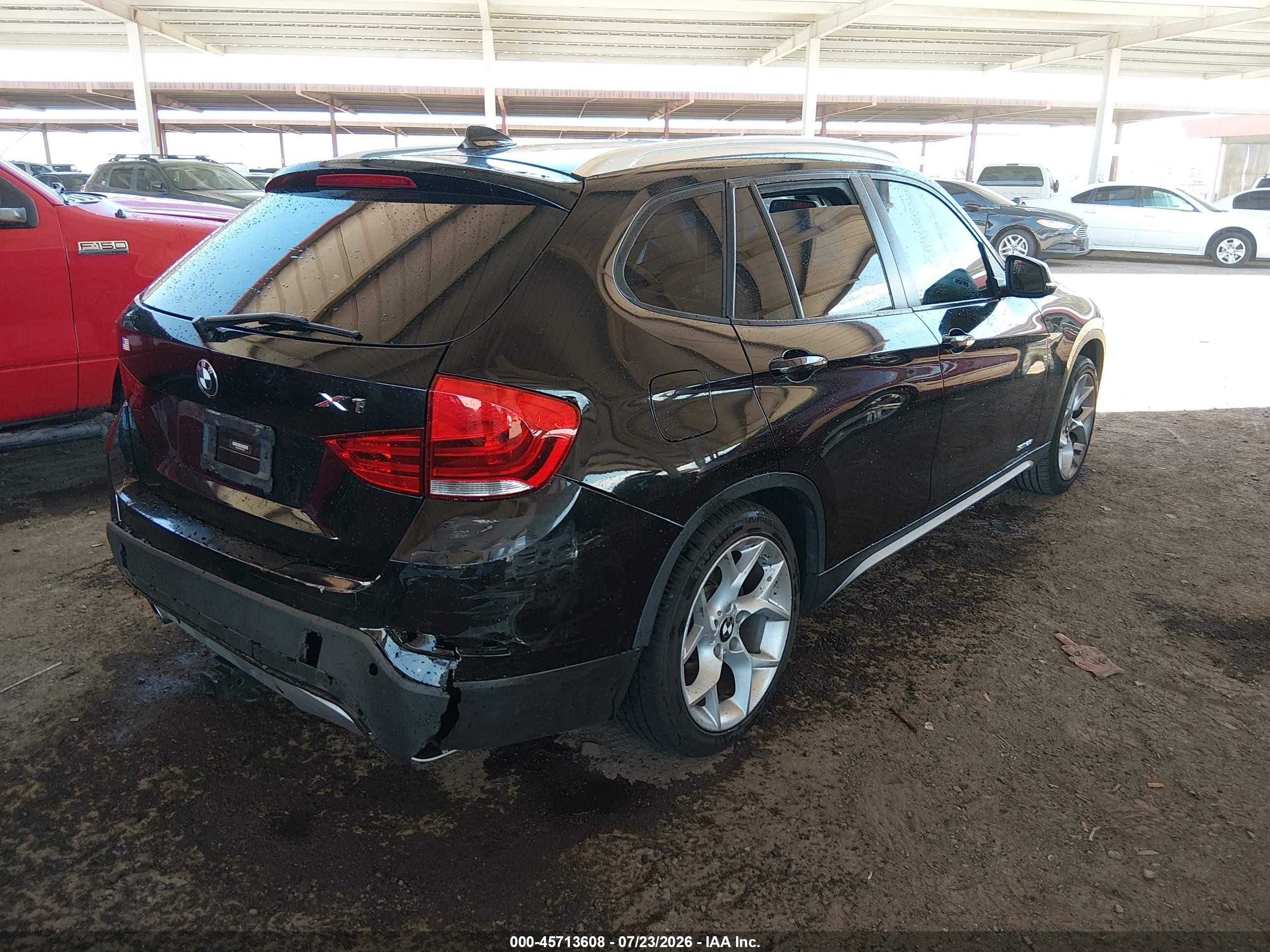2015 Bmw X1 Sdrive28i Black vin: WBAVM1C54FV318199