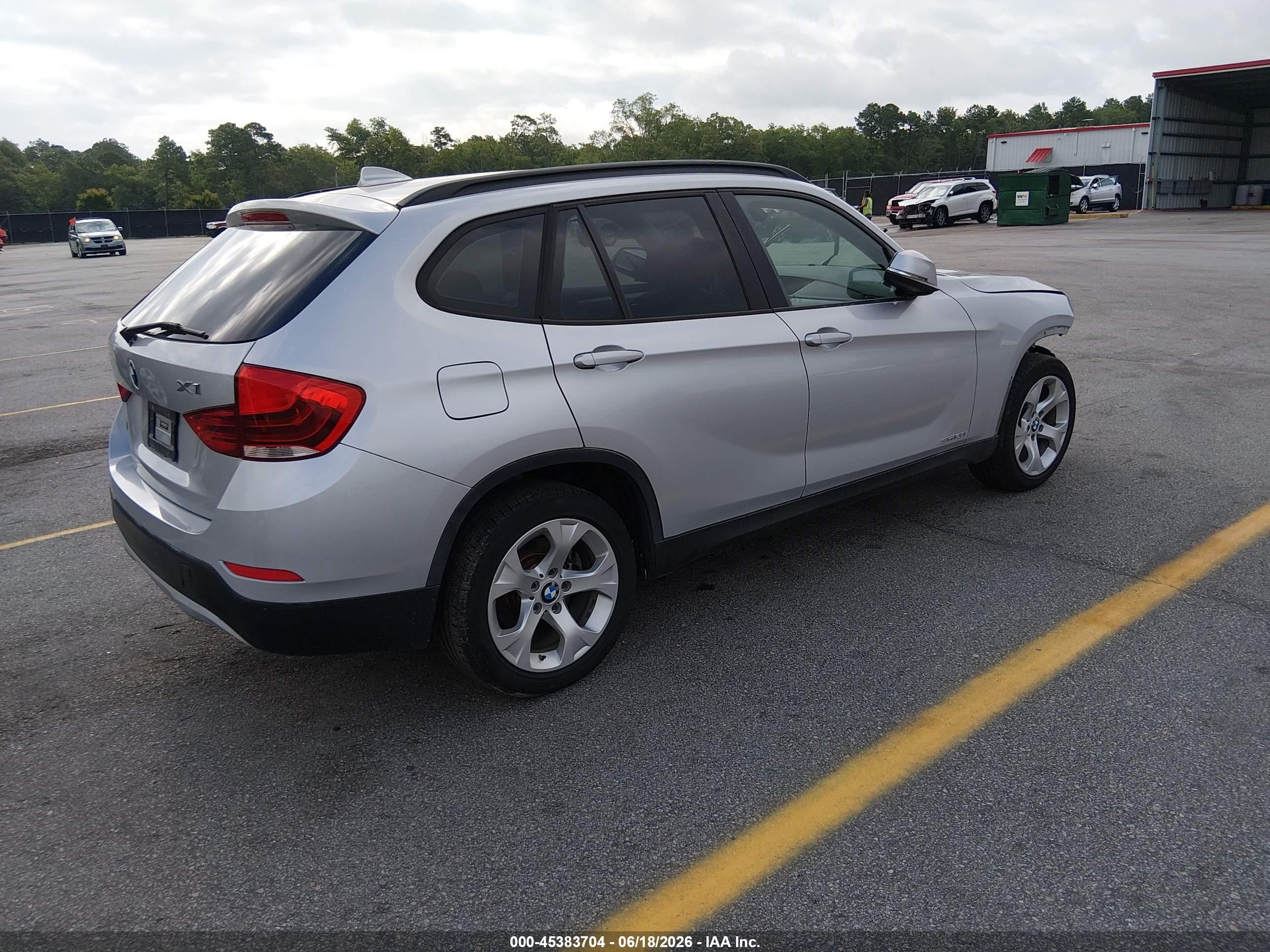 2015 Bmw X1 Sdrive28i Silver vin: WBAVM1C54FVW57738