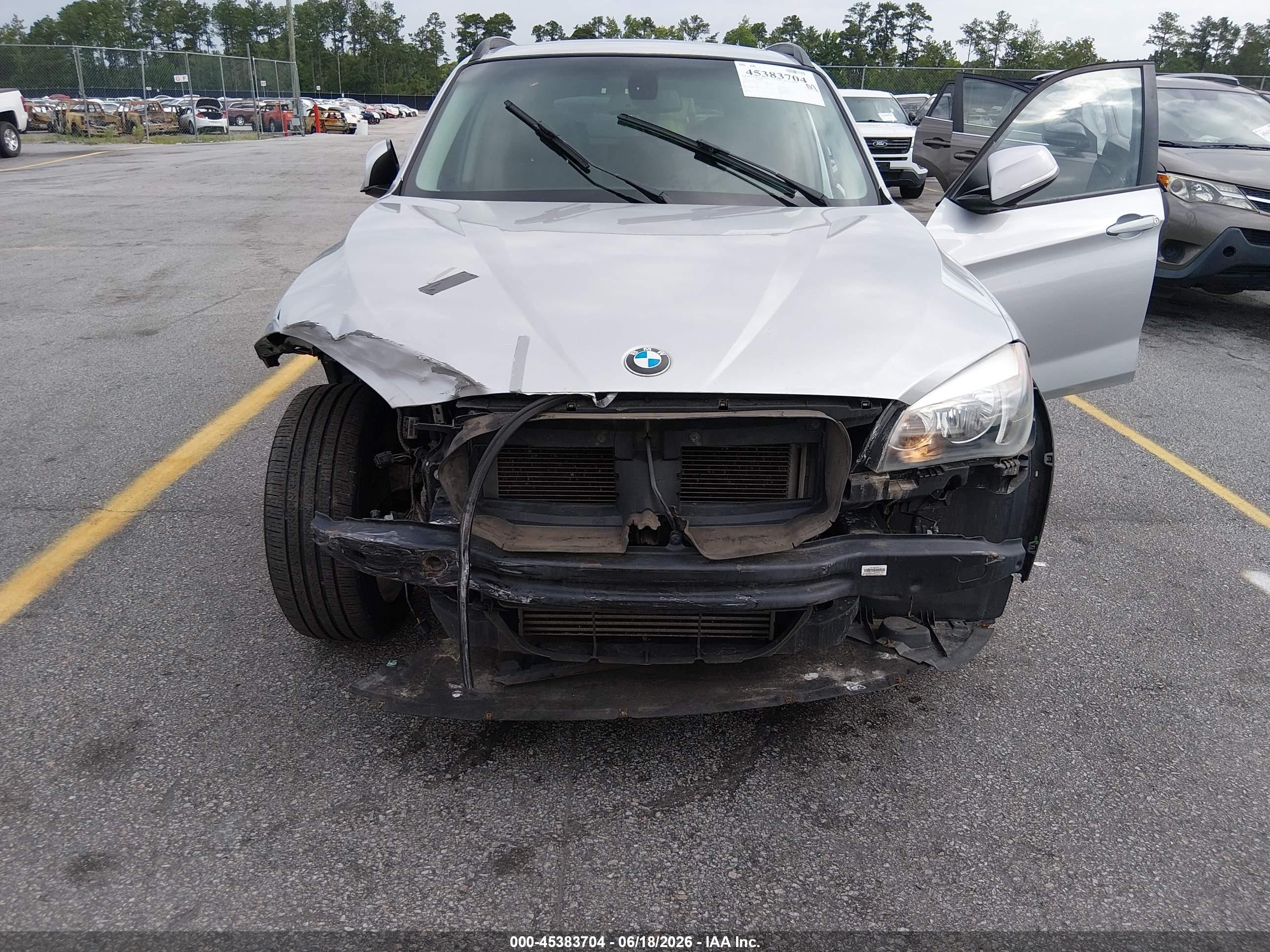 2015 Bmw X1 Sdrive28i Silver vin: WBAVM1C54FVW57738