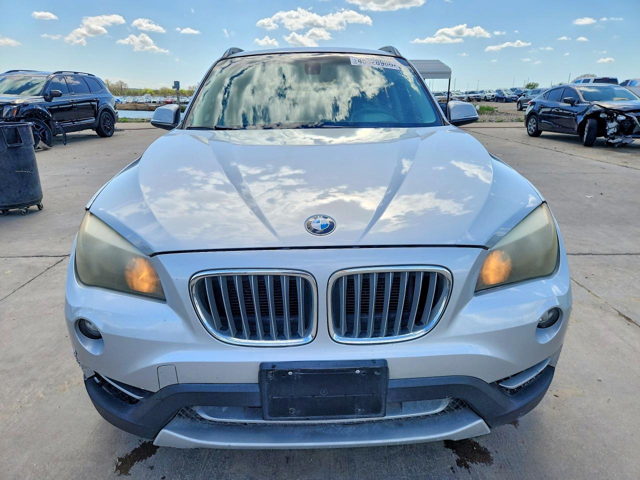 2013 Bmw X1 Sdrive28i Silver vin: WBAVM1C55DVW41898